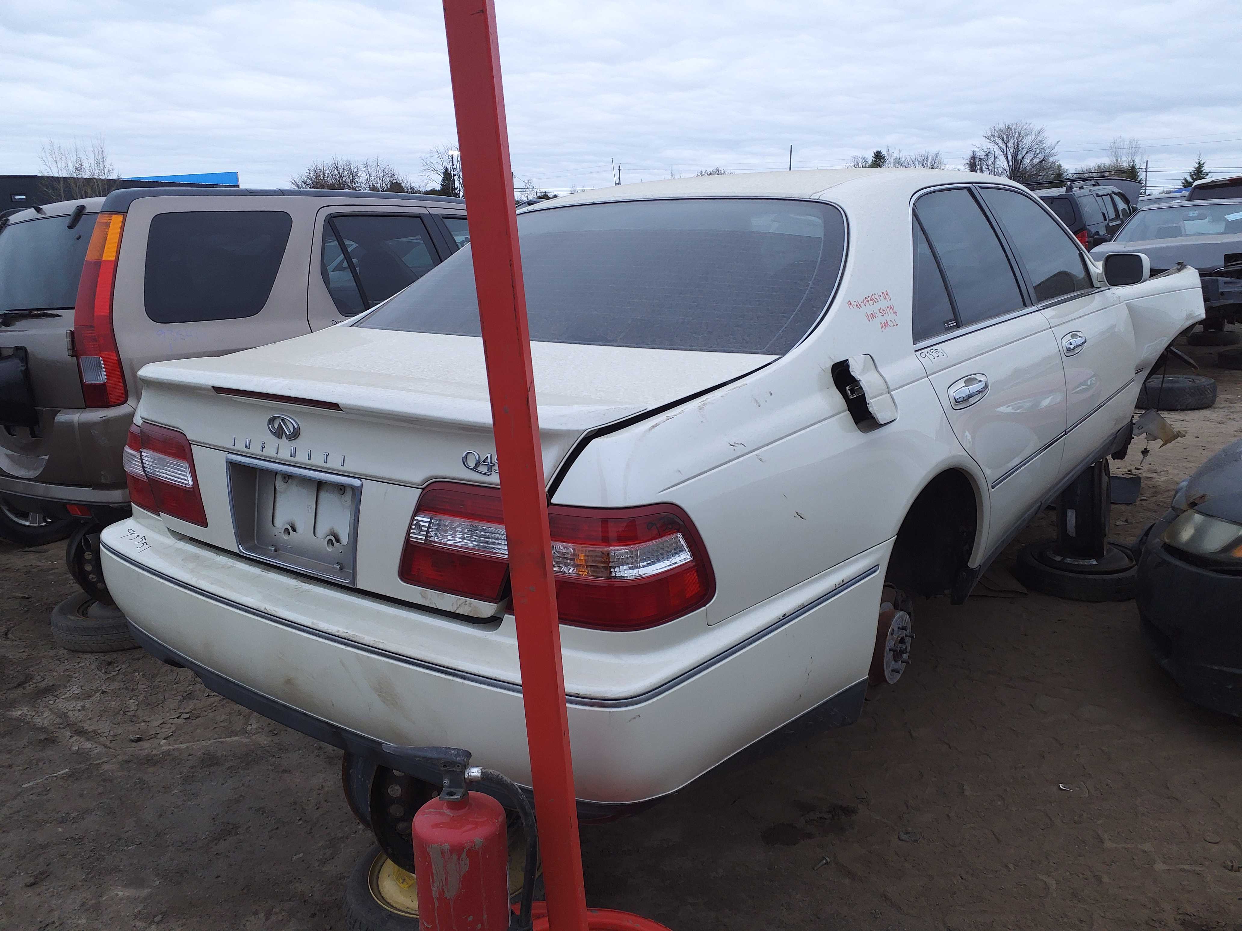 INFINITI Q45 1998