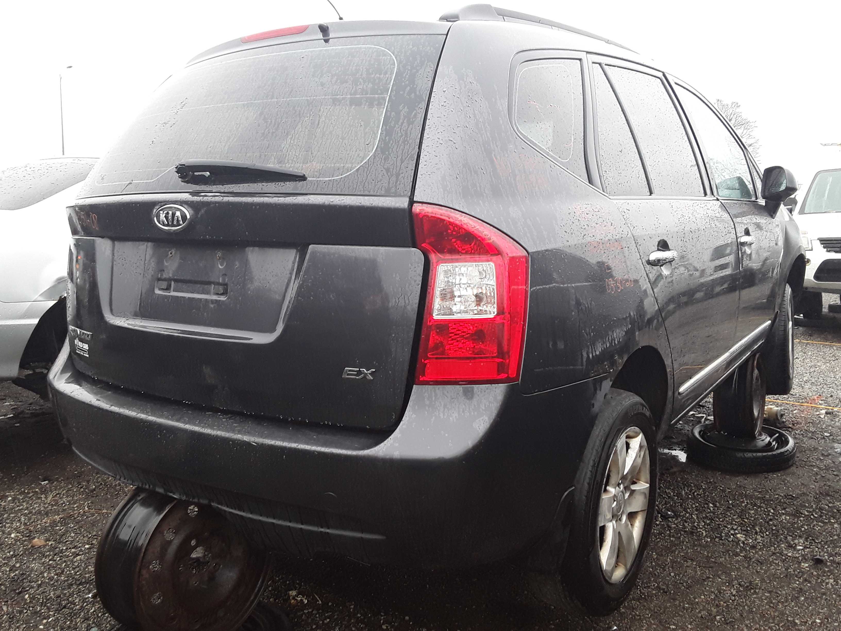 KIA RONDO 2008