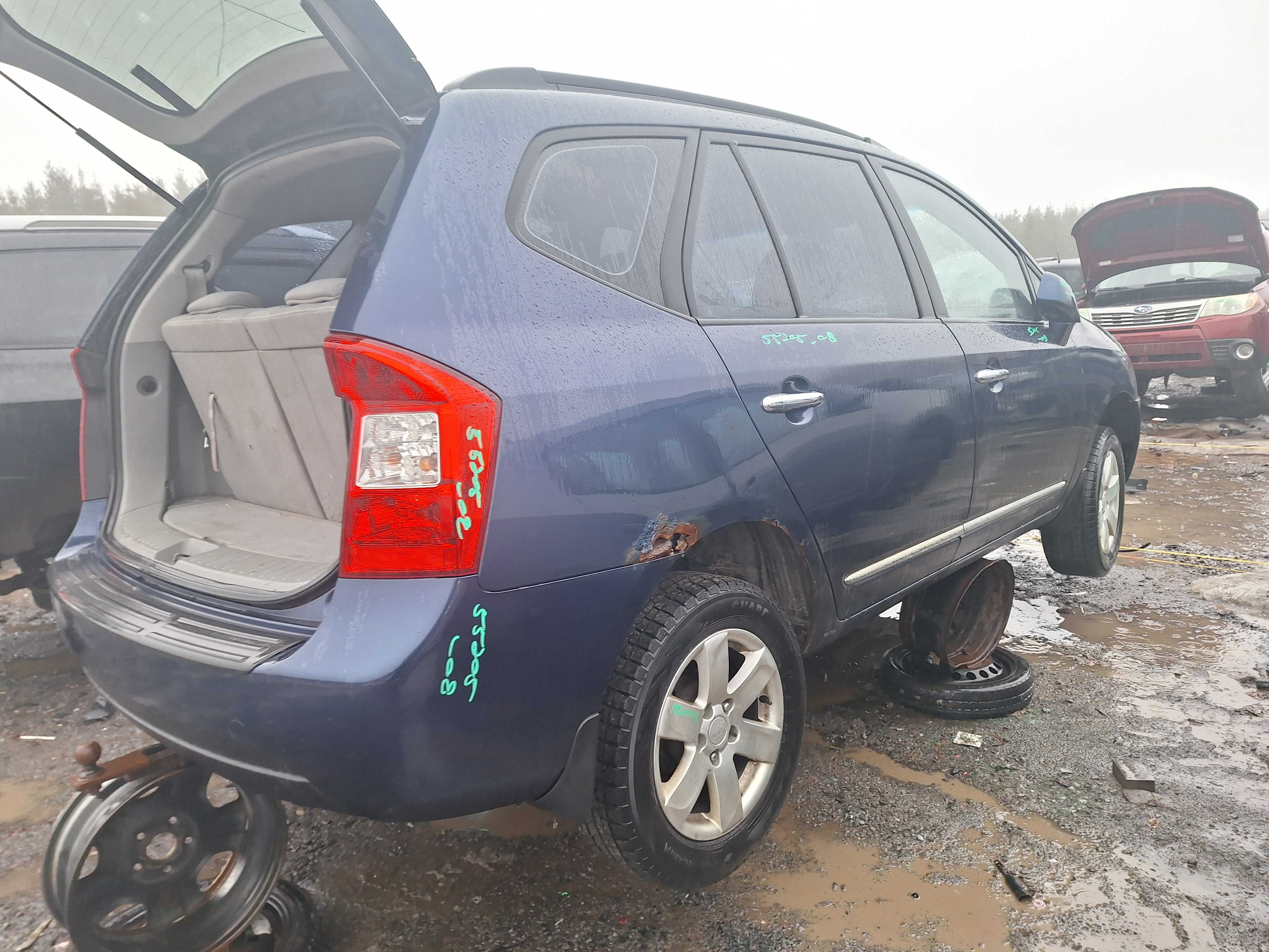 KIA RONDO 2008