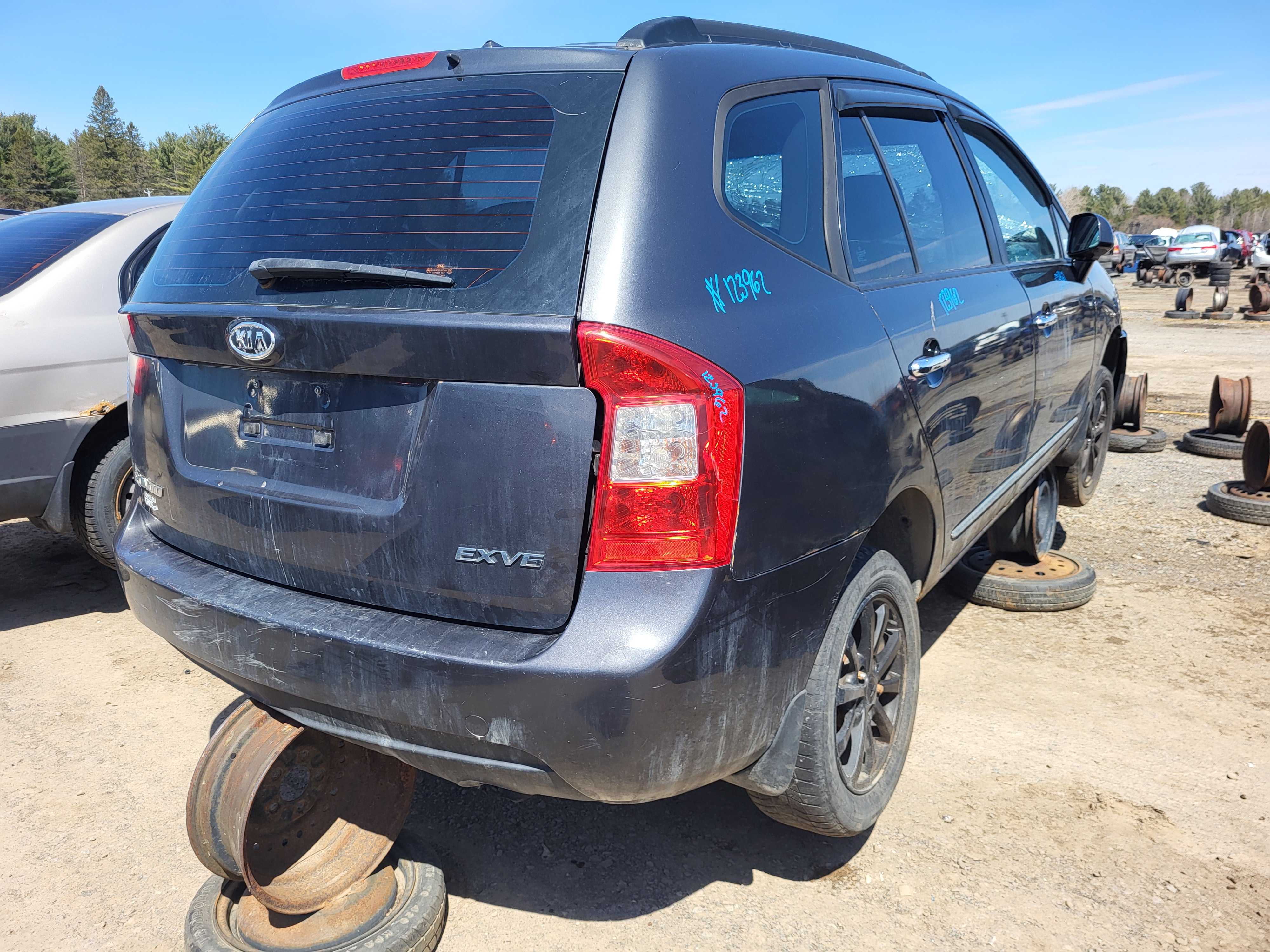 KIA RONDO 2008