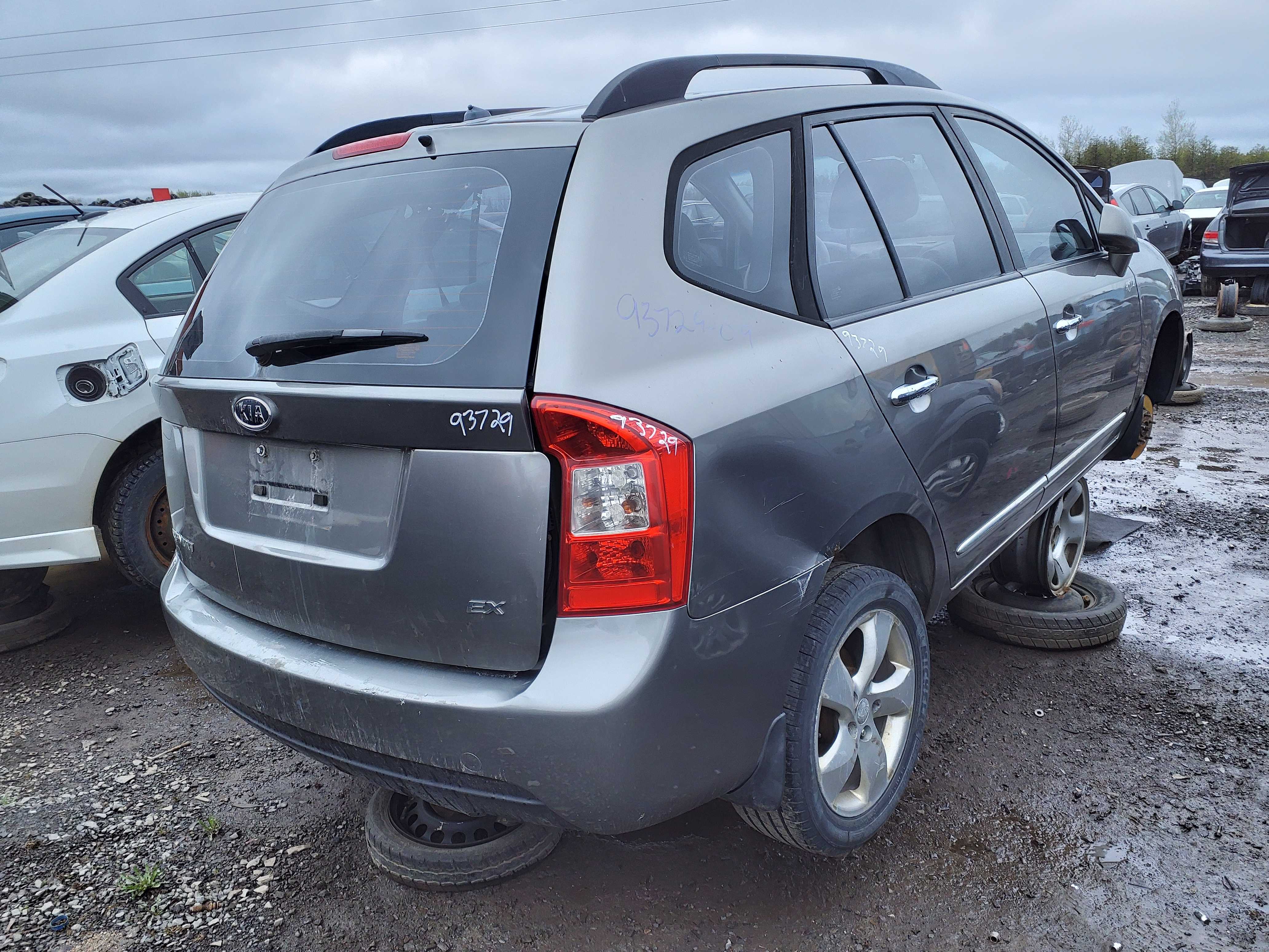 KIA RONDO 2009