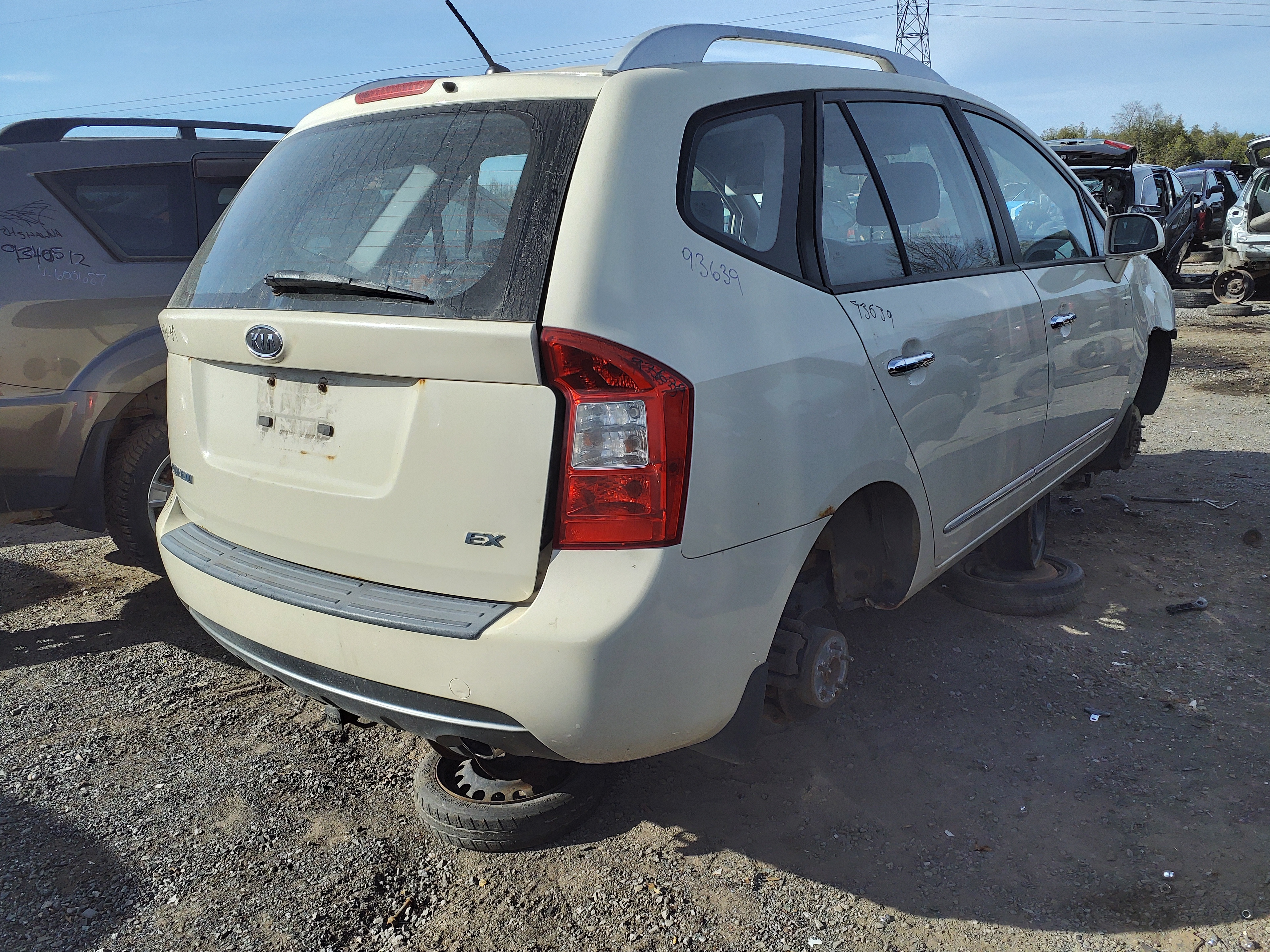 KIA RONDO 2012