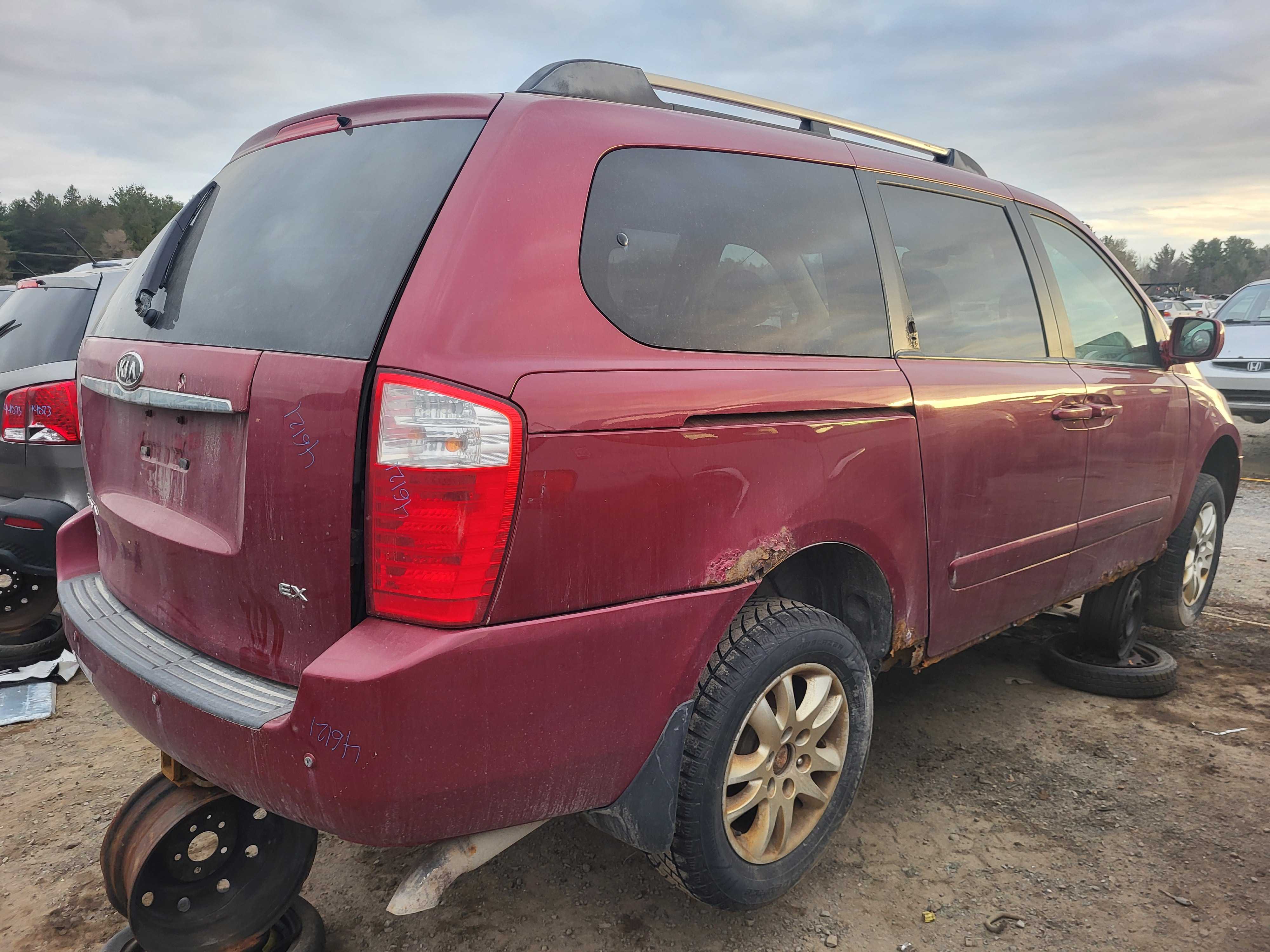KIA SEDONA 2006