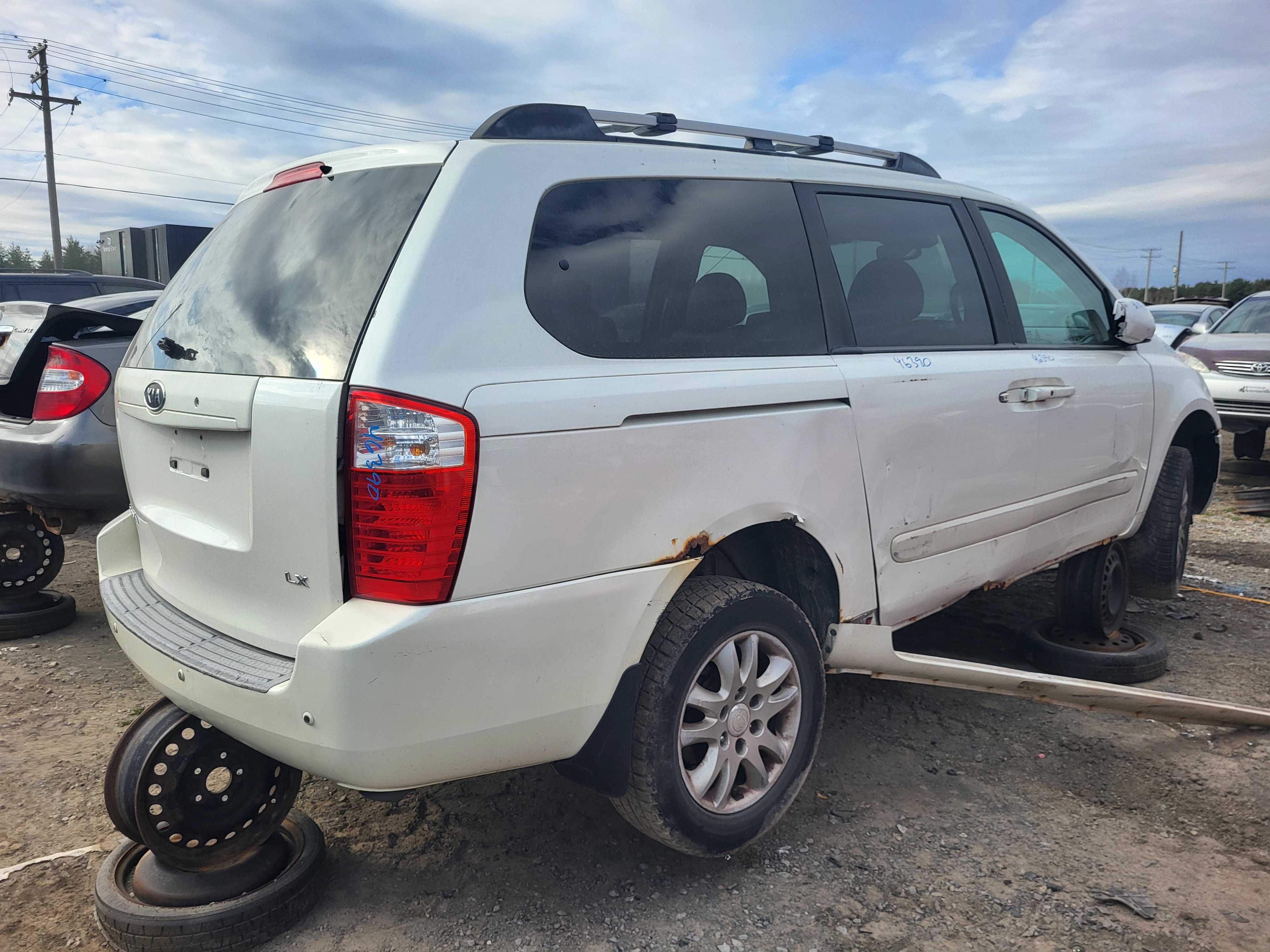 KIA SEDONA 2006