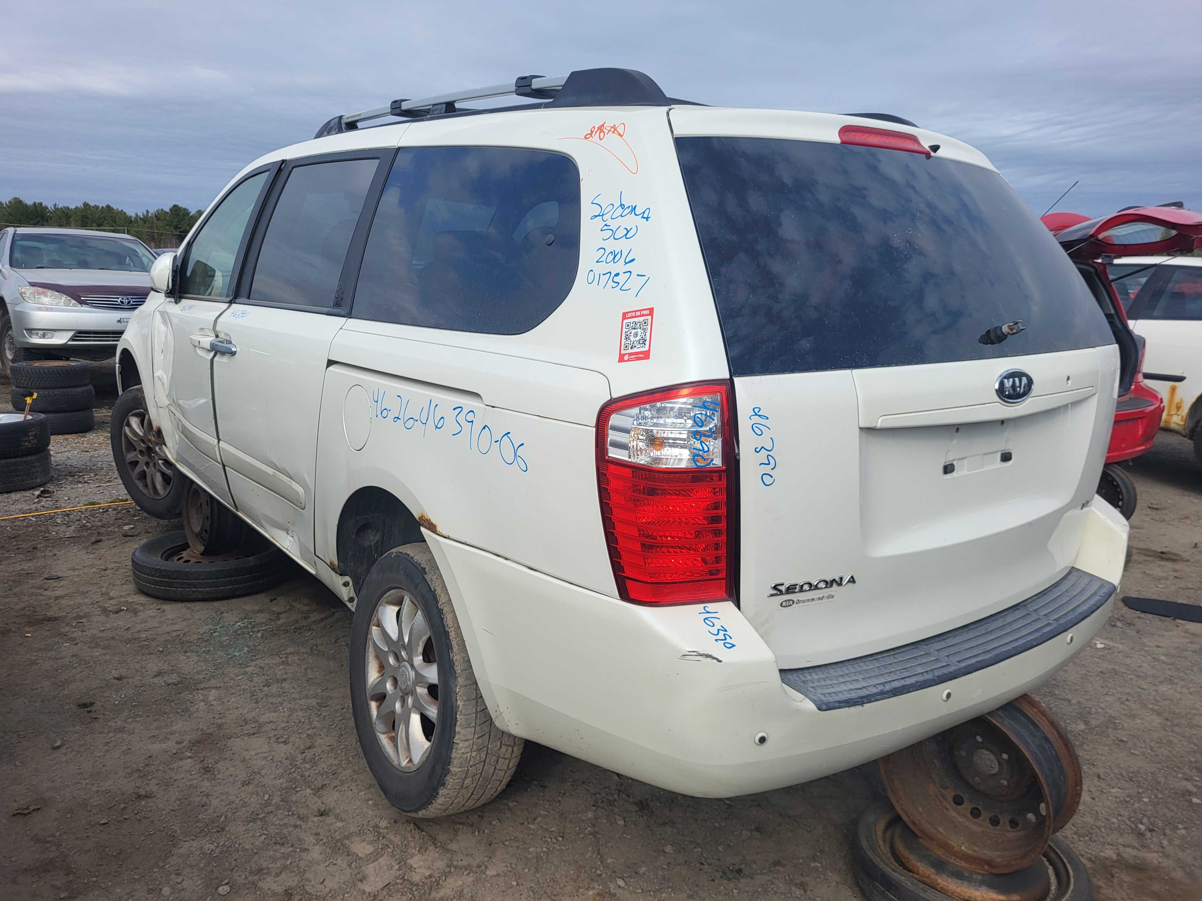 KIA SEDONA 2006