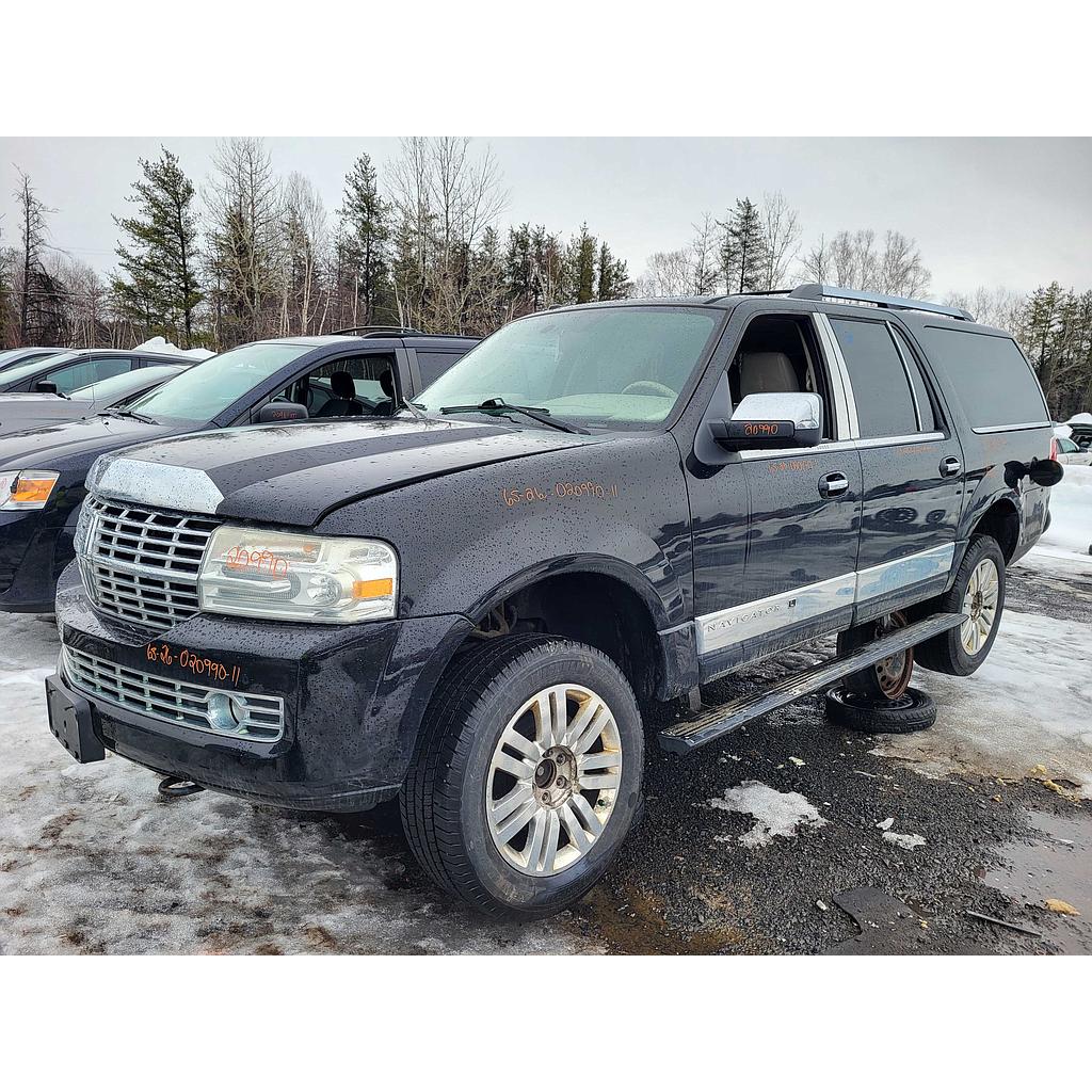 LINCOLN NAVIGATOR 2011