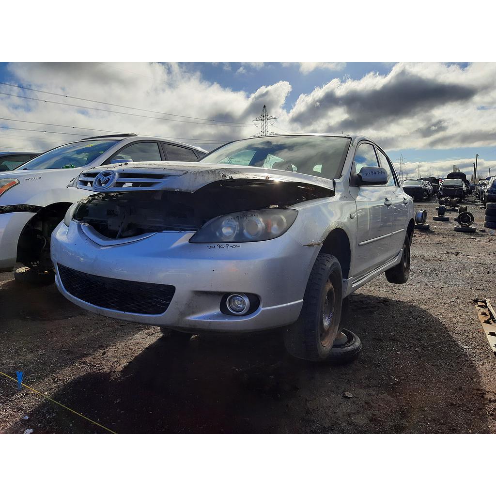 MAZDA MAZDA3 2004