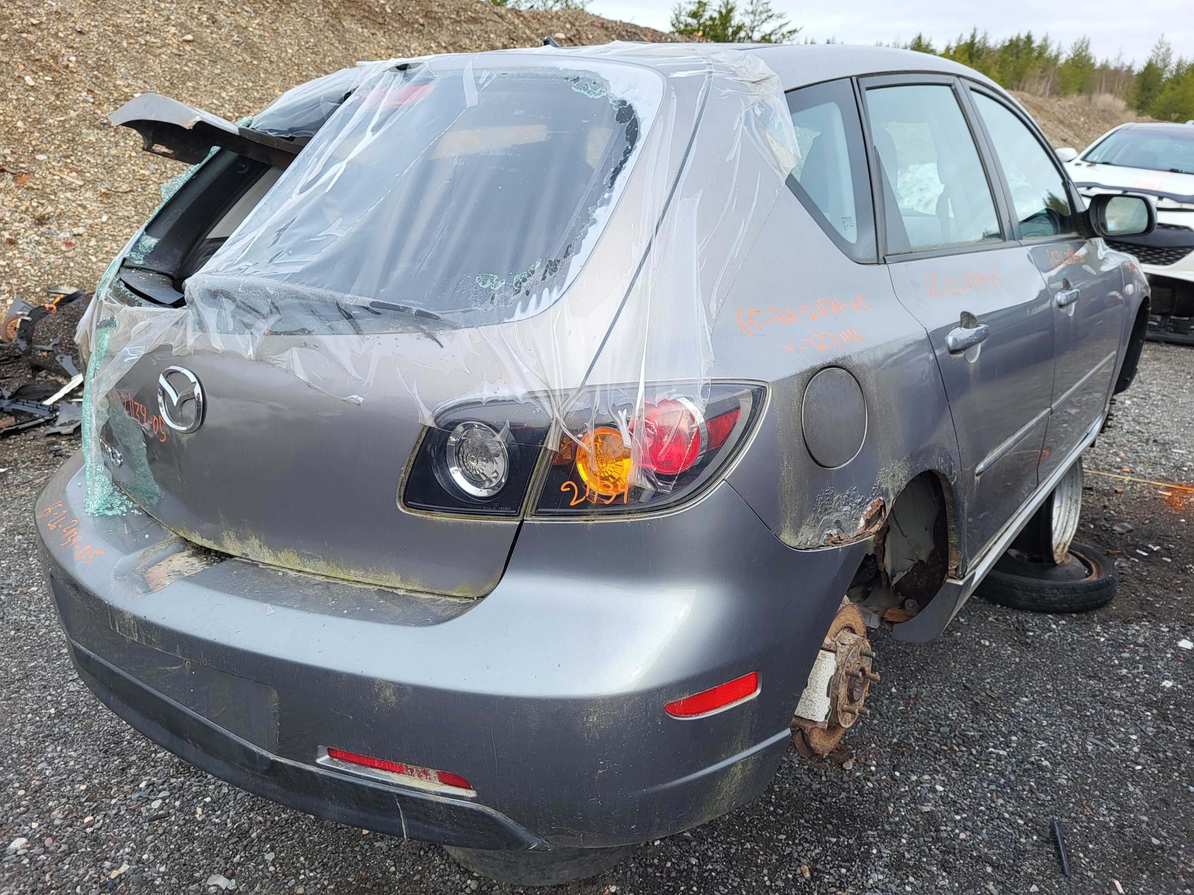 MAZDA MAZDA3 2005