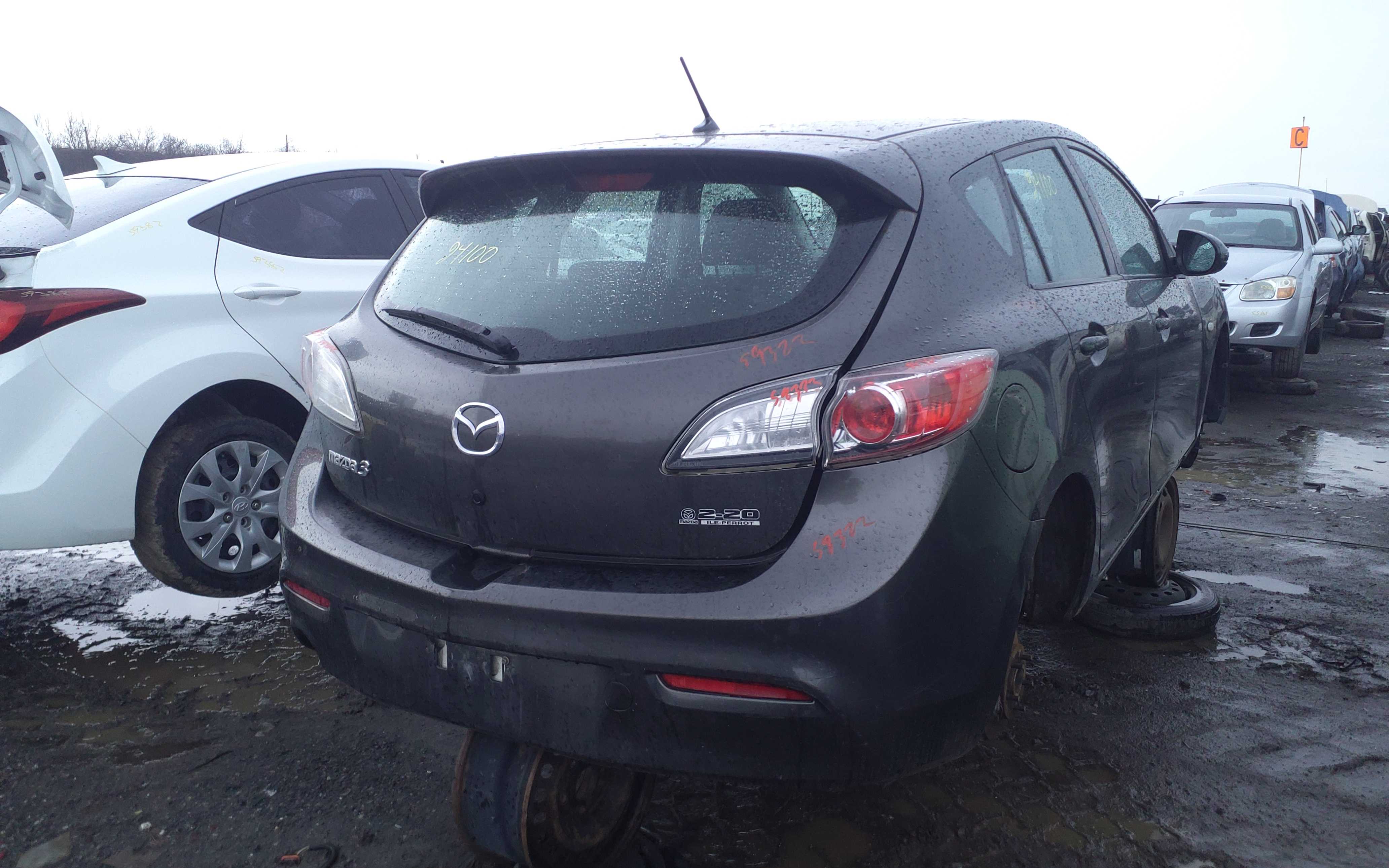 MAZDA MAZDA3 2010