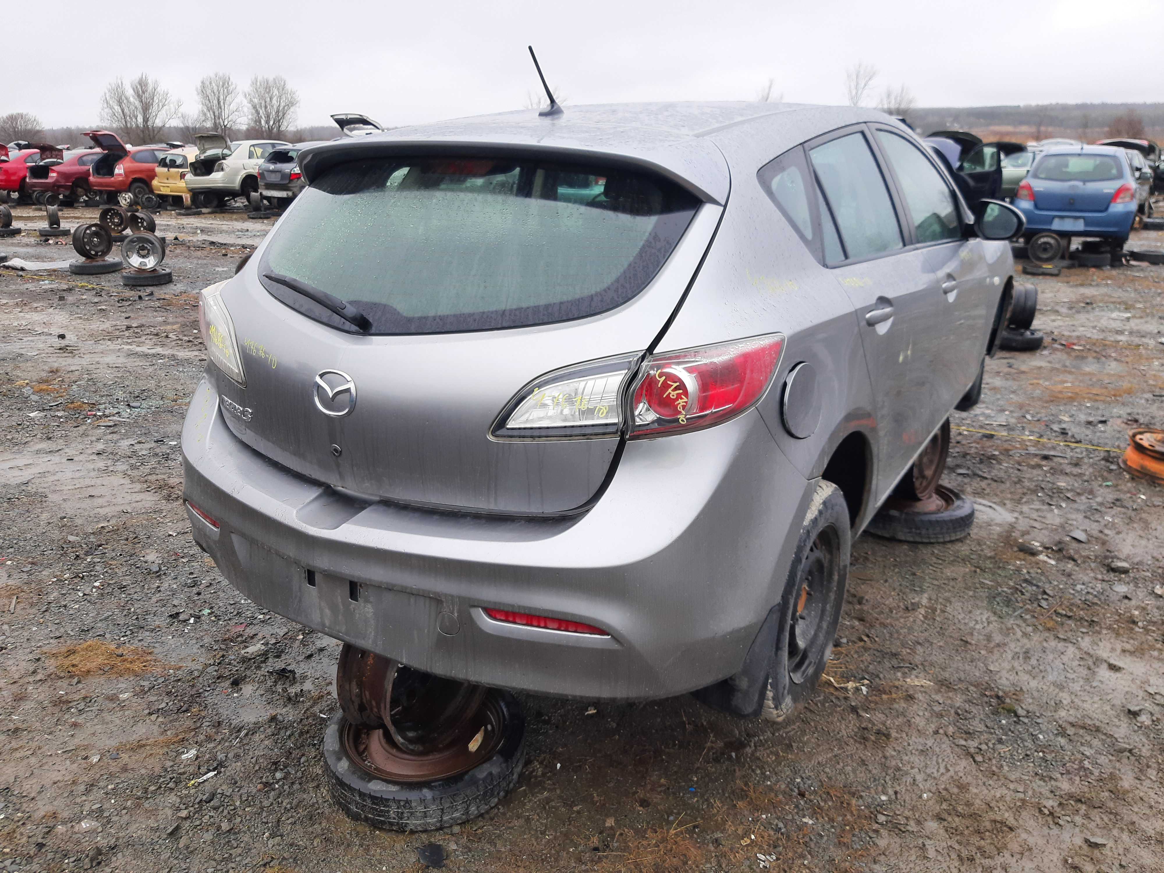 MAZDA MAZDA3 2010
