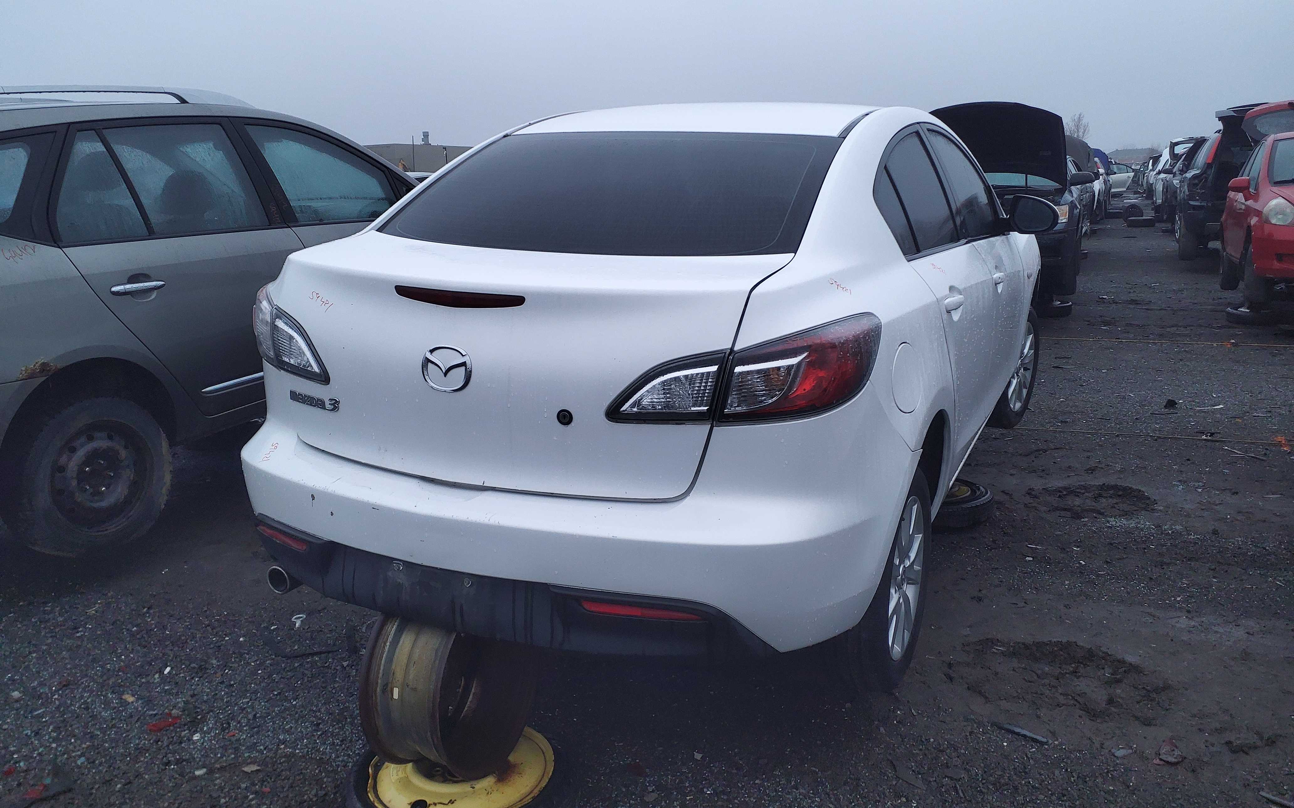 MAZDA MAZDA3 2010