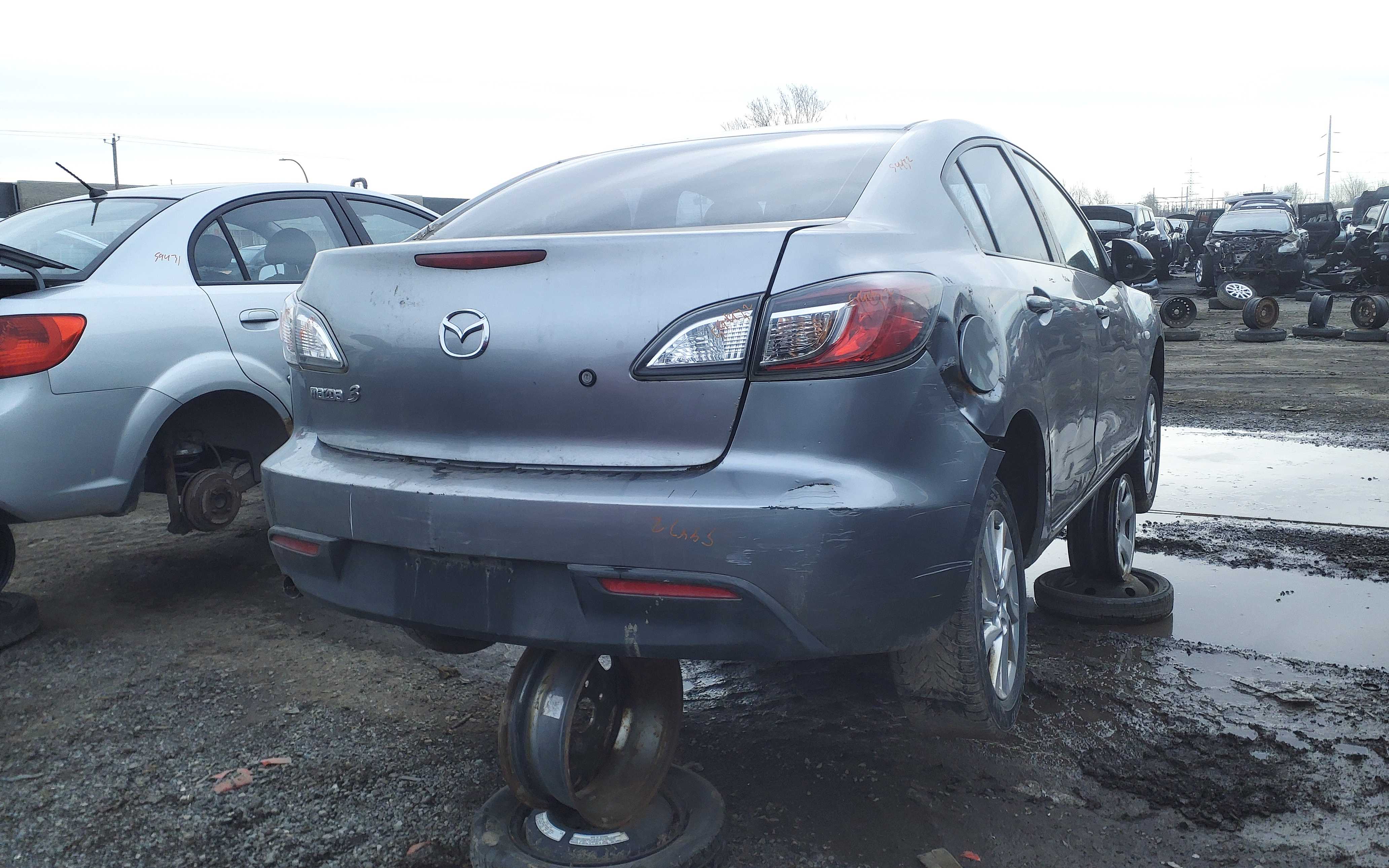 MAZDA MAZDA3 2010