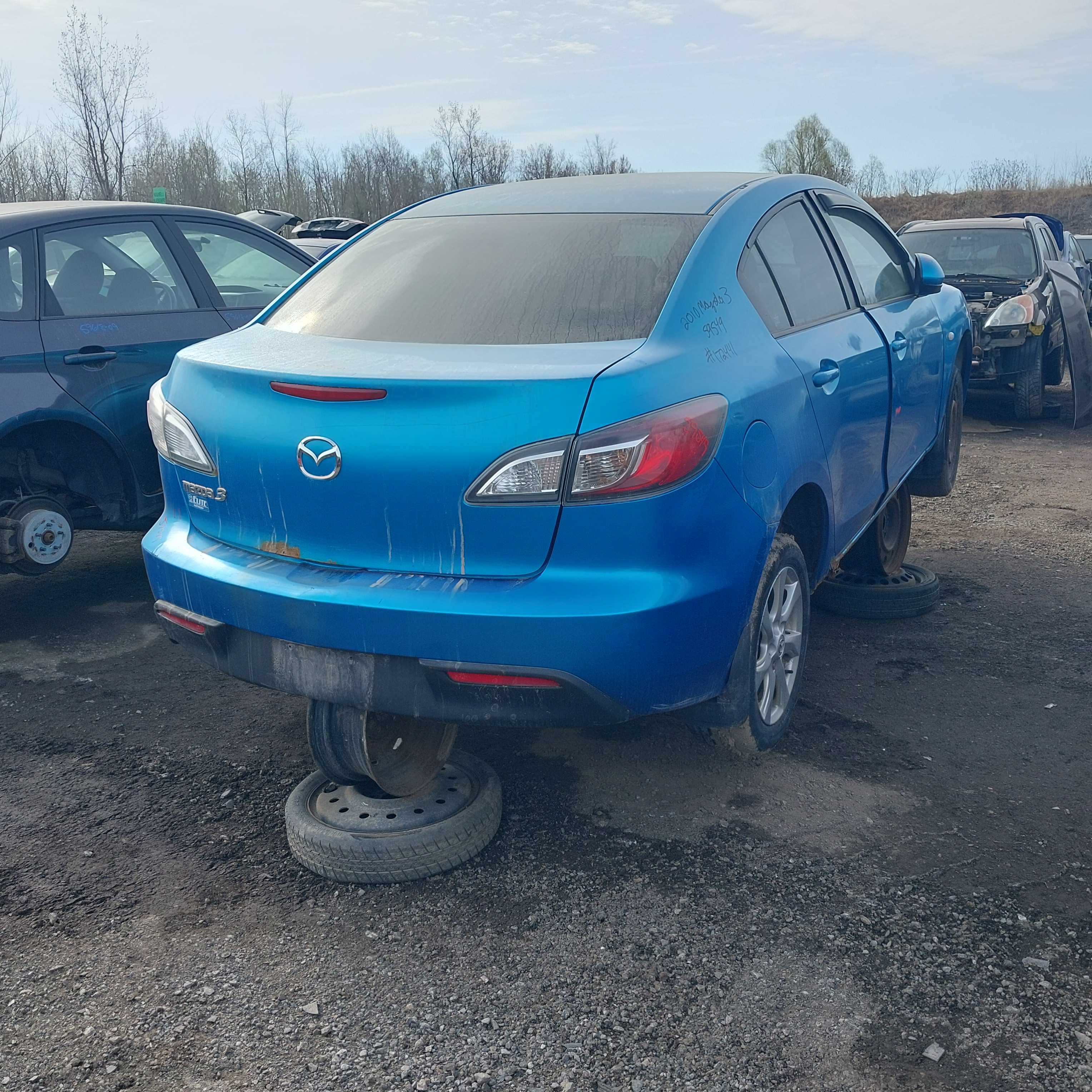 MAZDA MAZDA3 2010