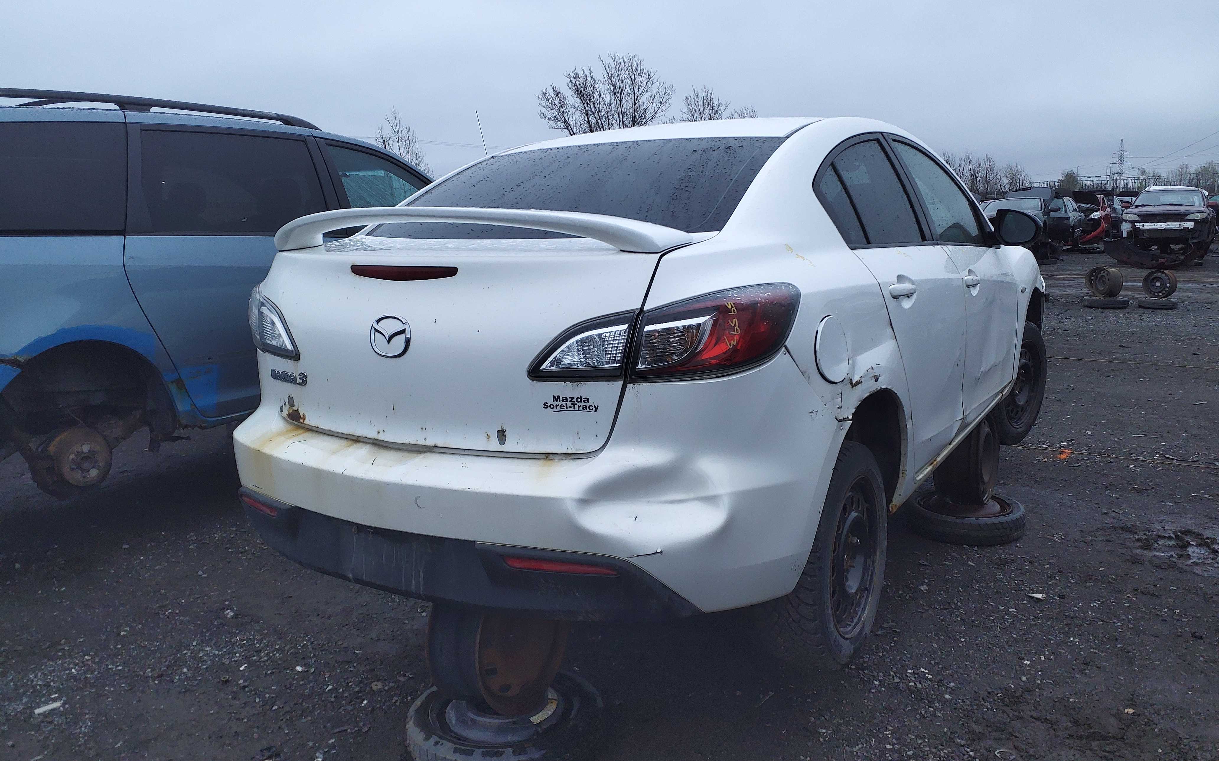 MAZDA MAZDA3 2010