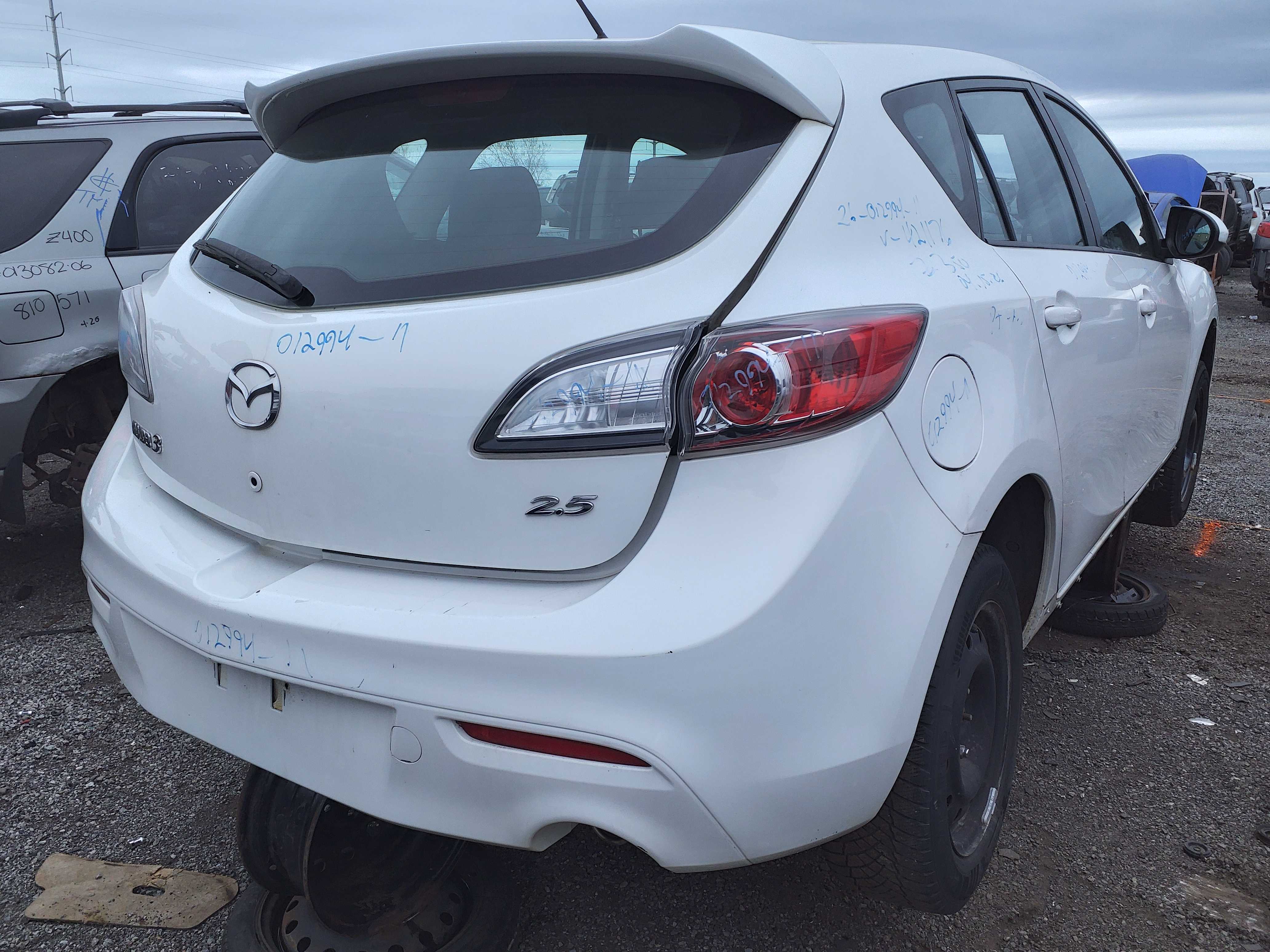 MAZDA MAZDA3 2011