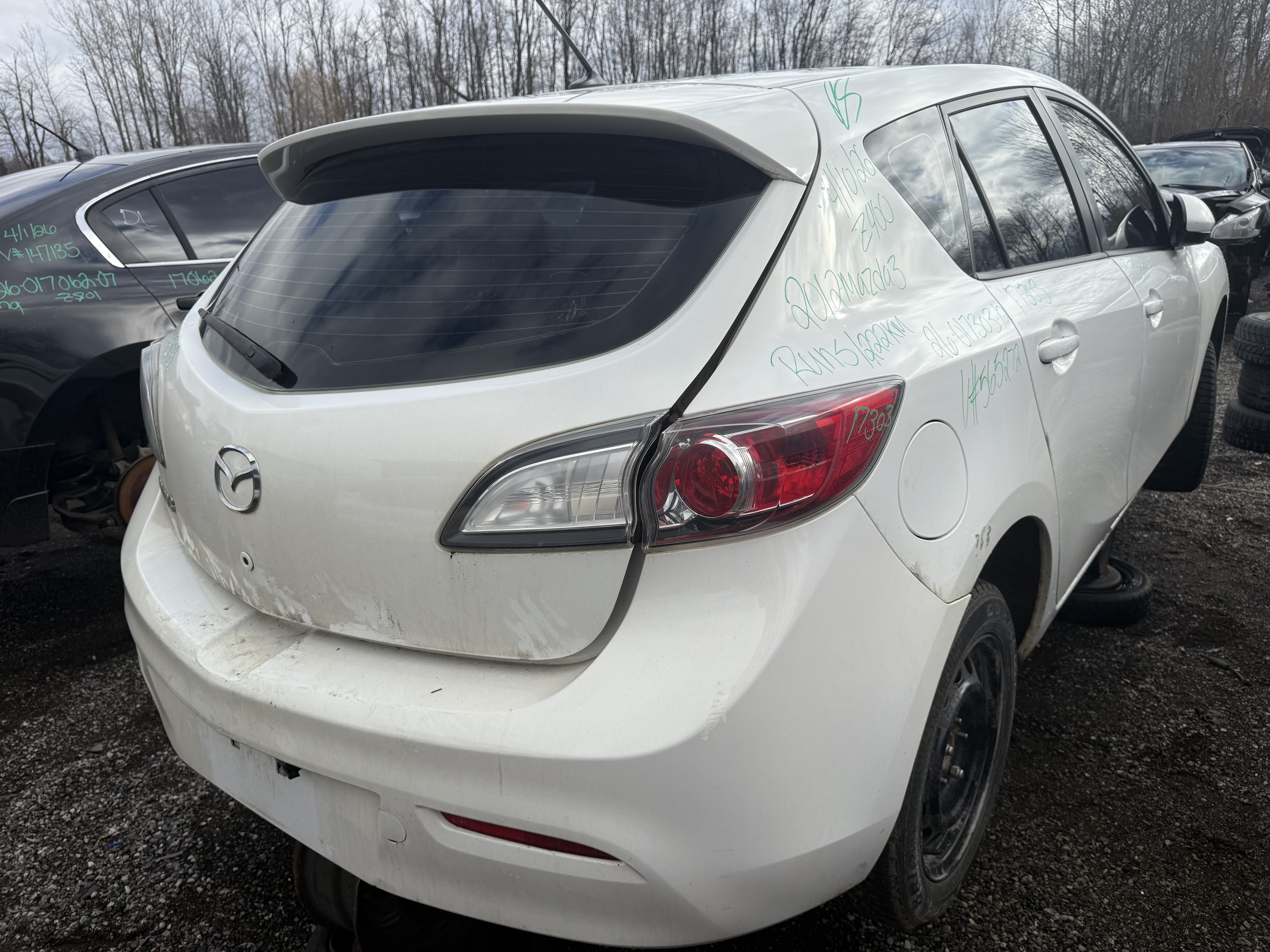 MAZDA MAZDA3 2012