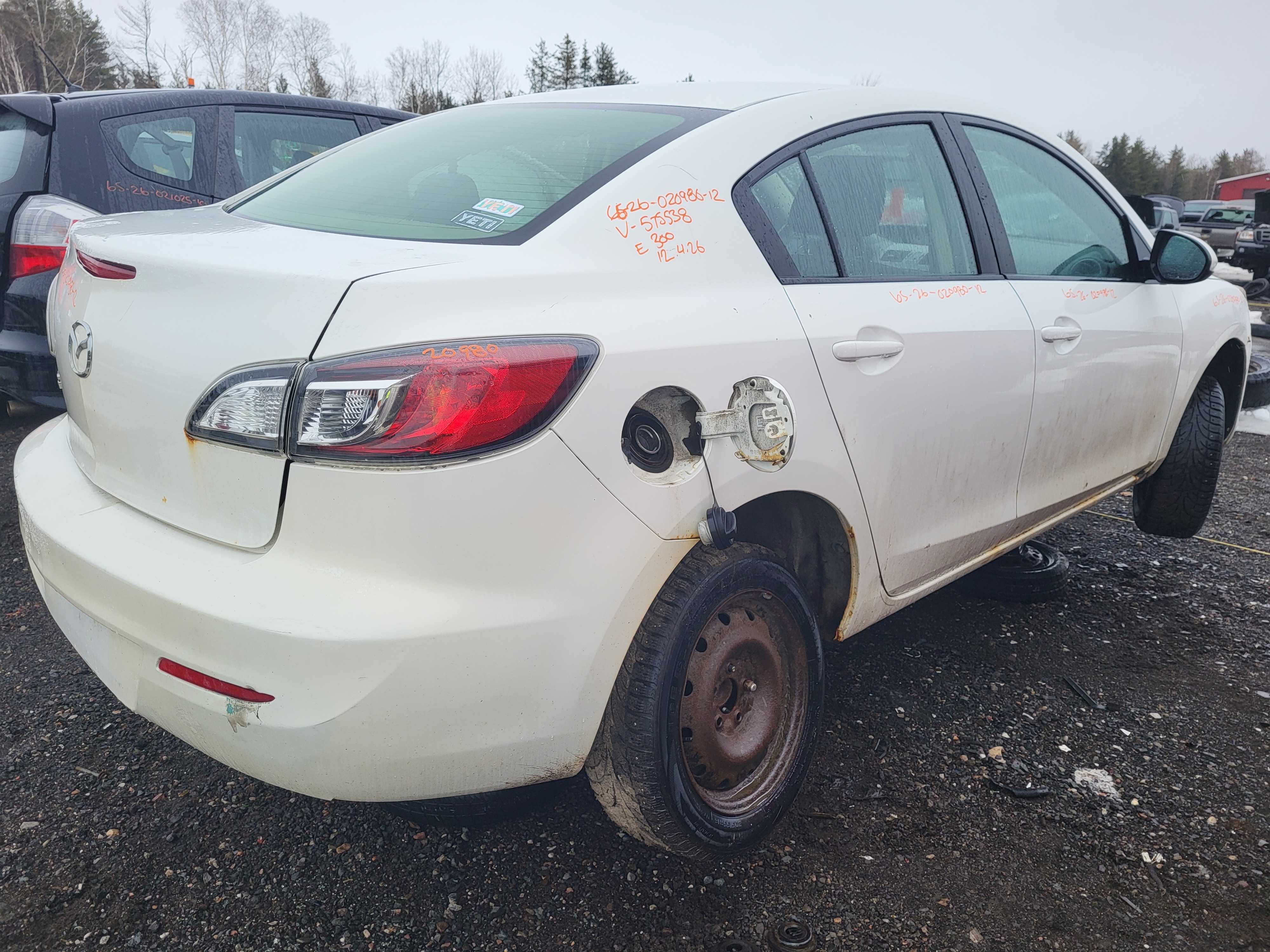 MAZDA MAZDA3 2012