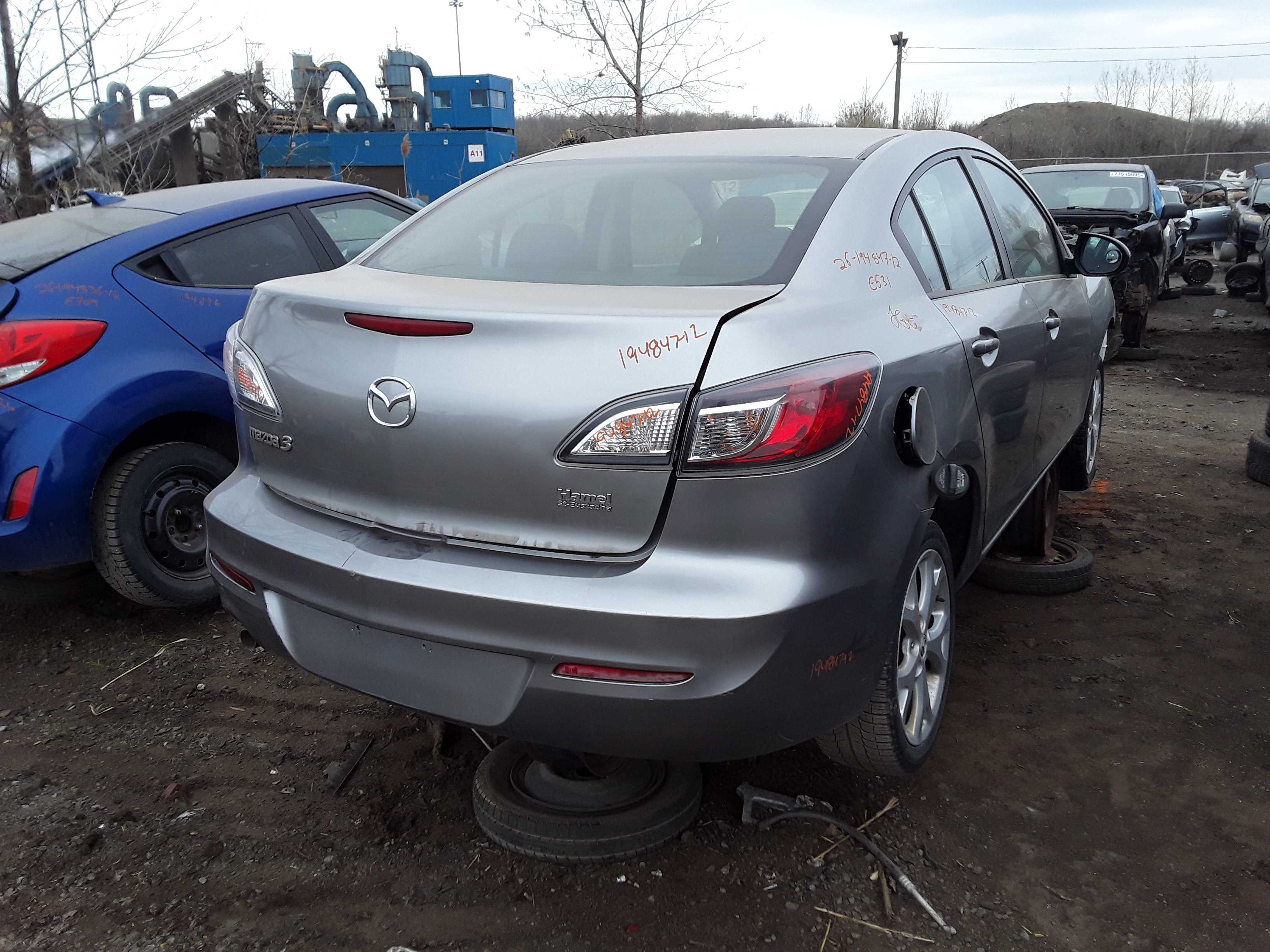MAZDA MAZDA3 2012