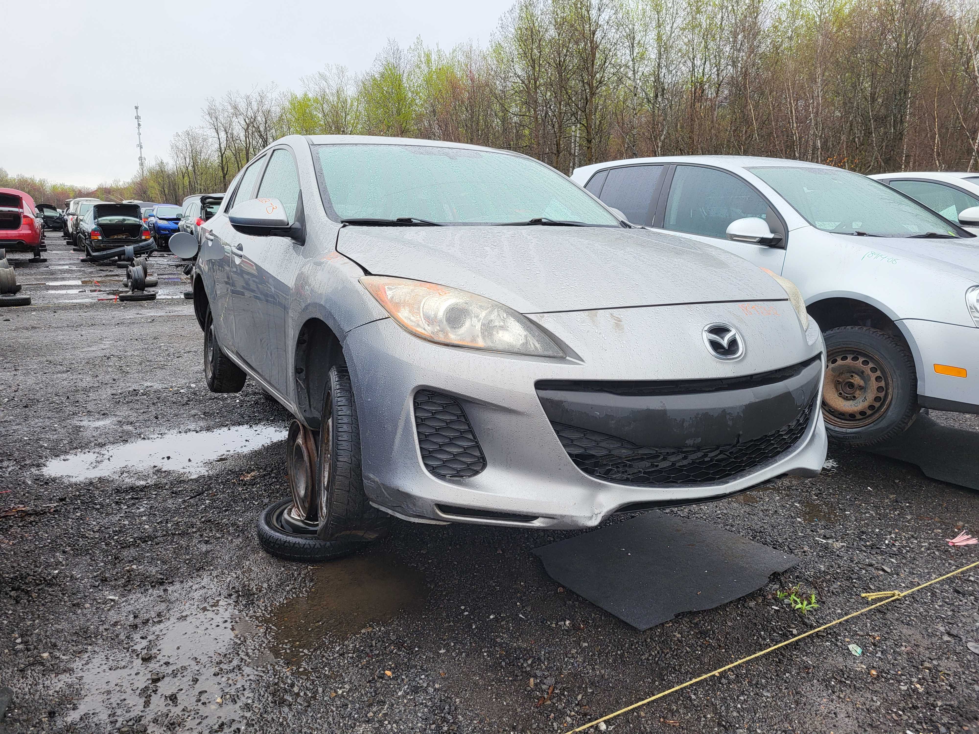 MAZDA MAZDA3 2012