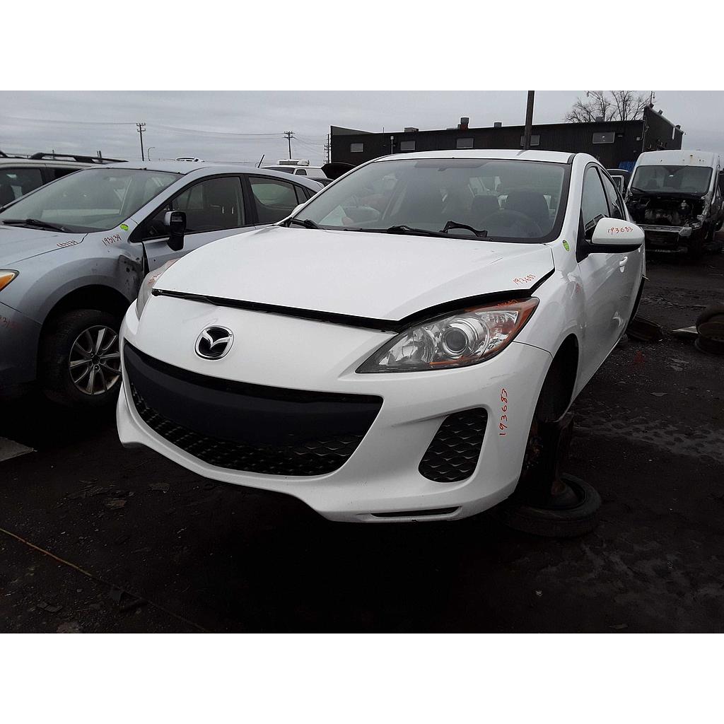 MAZDA MAZDA3 2013