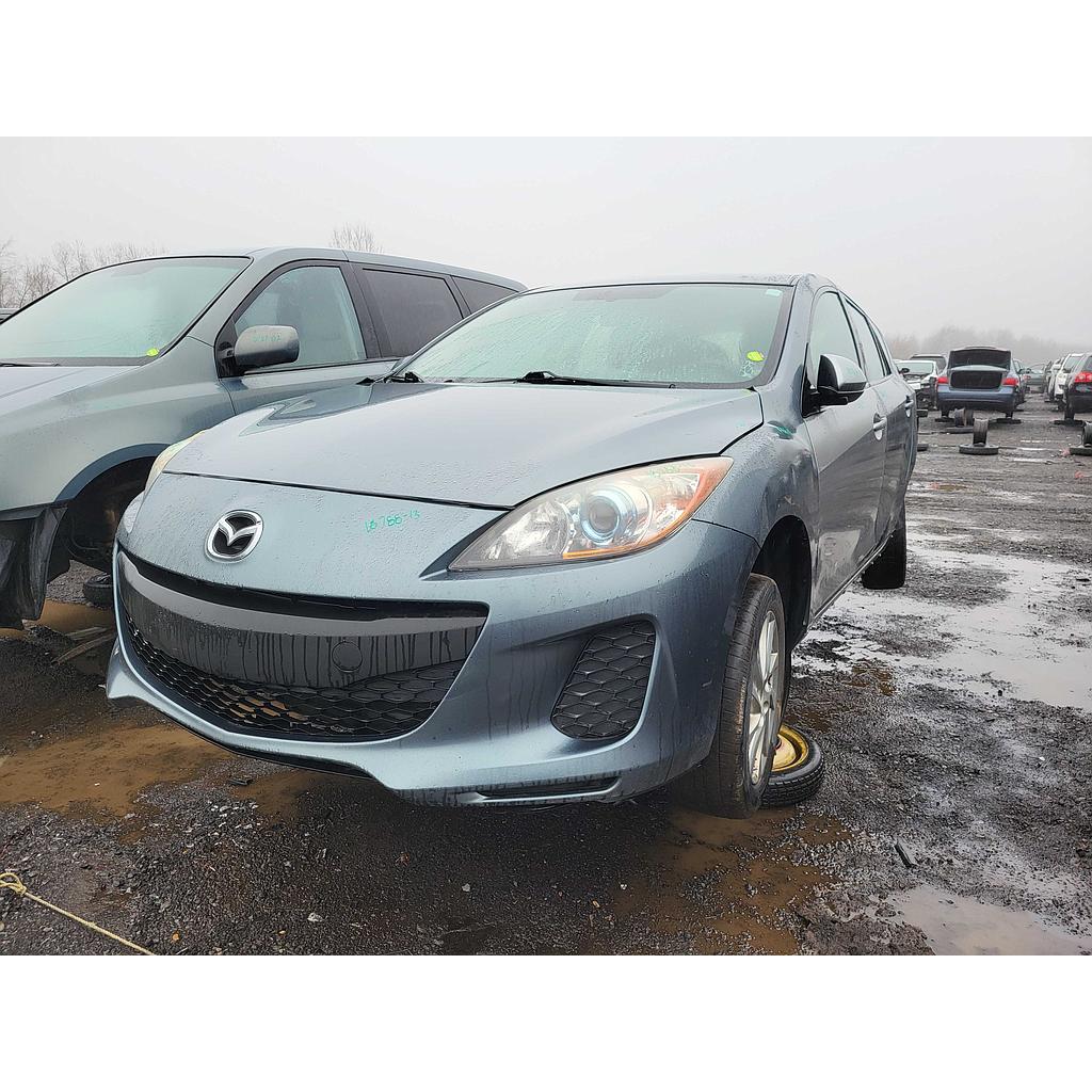 MAZDA MAZDA3 2013