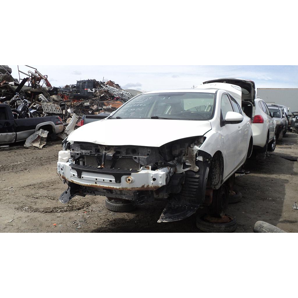 MAZDA MAZDA3 2013