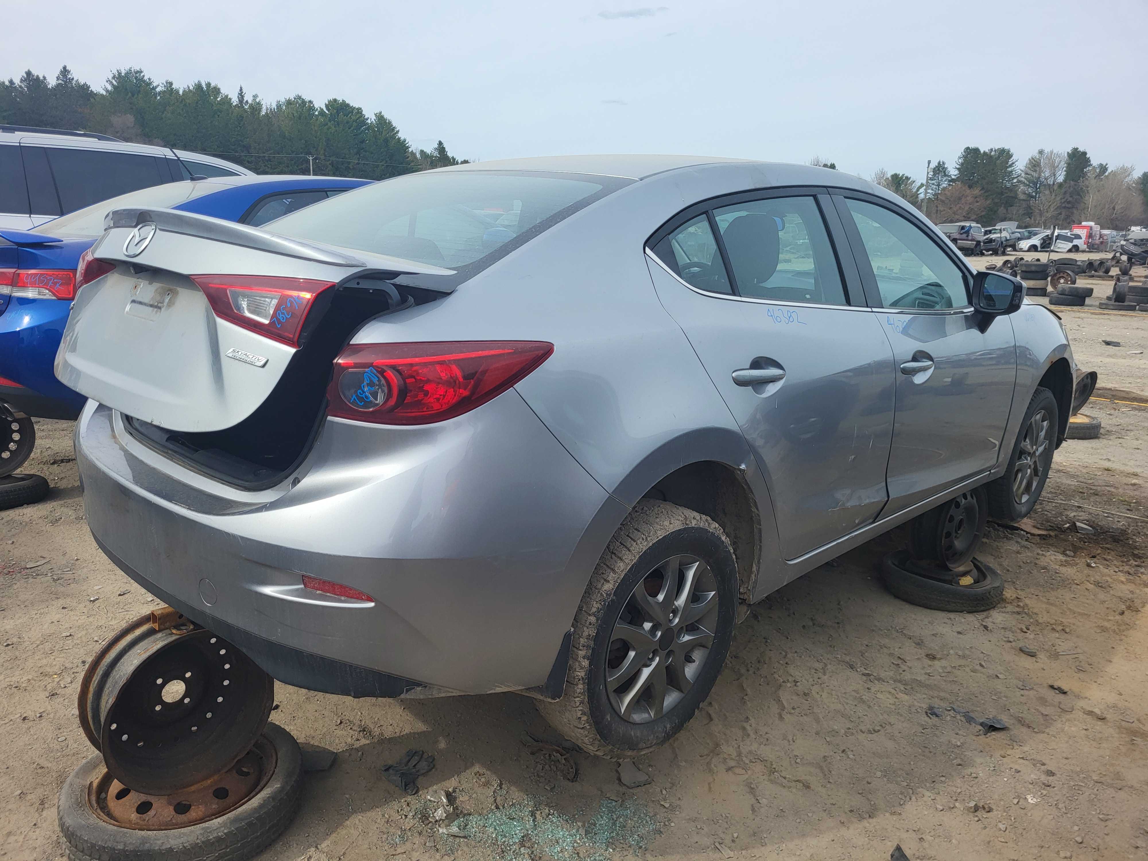 MAZDA MAZDA3 2014