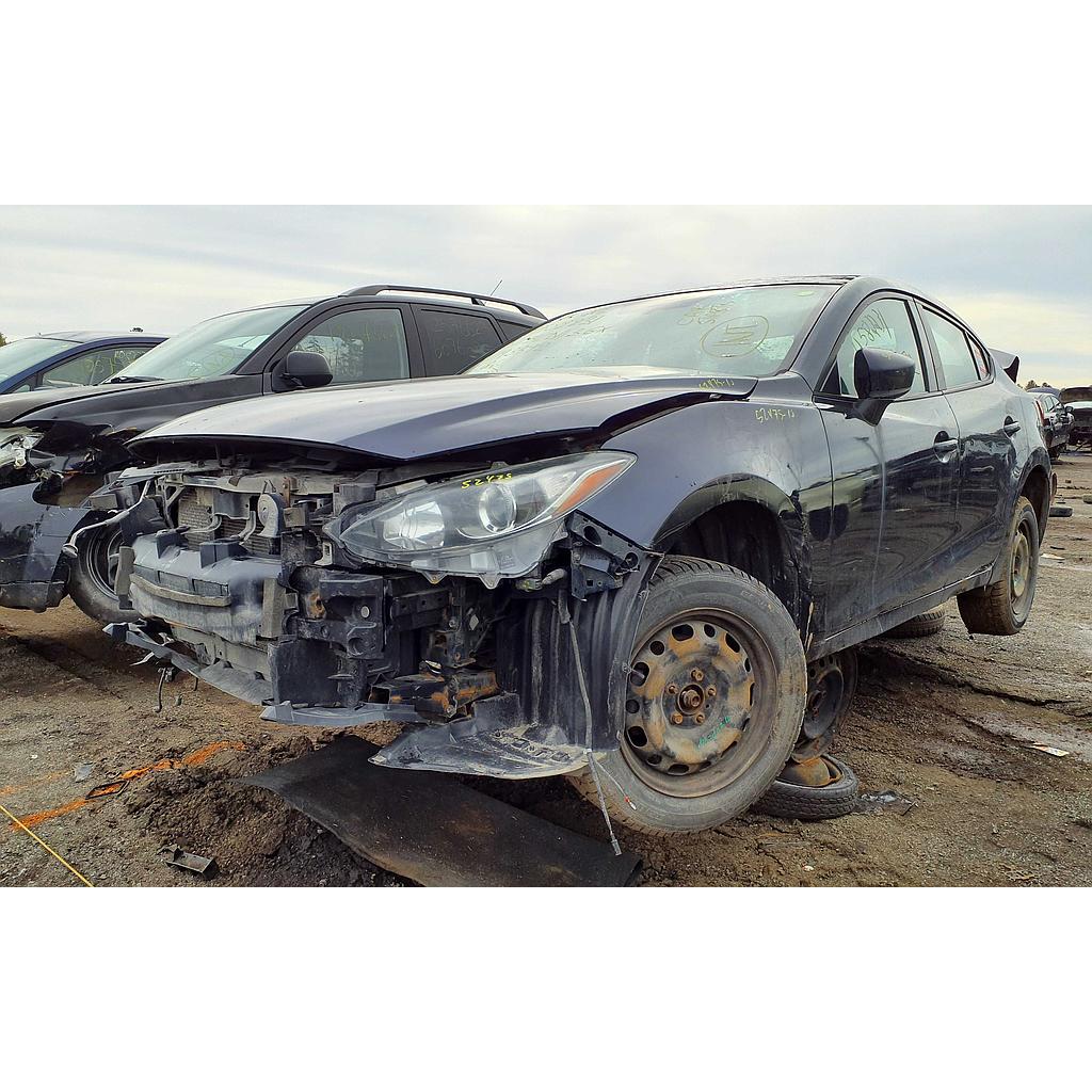 MAZDA MAZDA3 2015