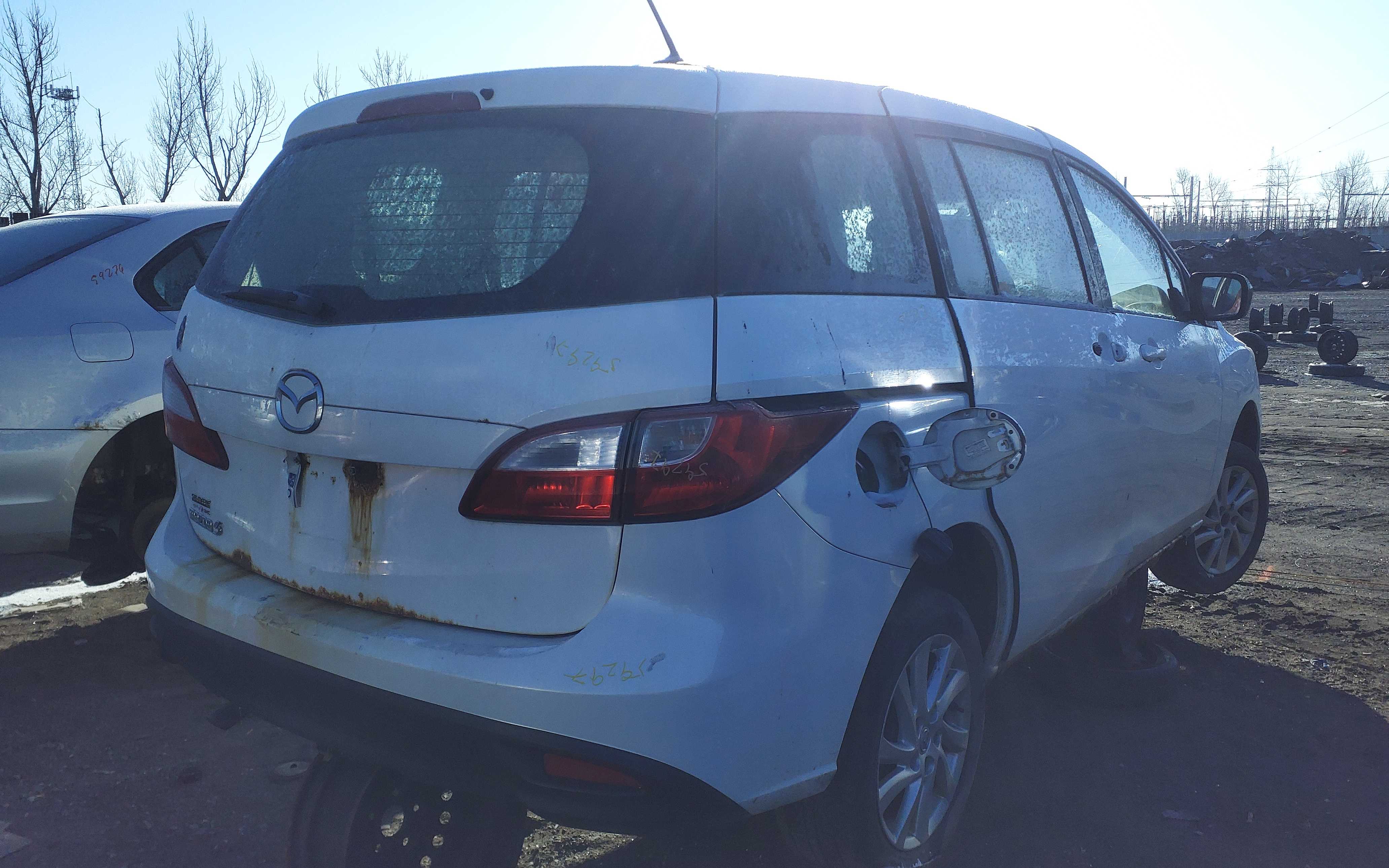 MAZDA MAZDA5 2012