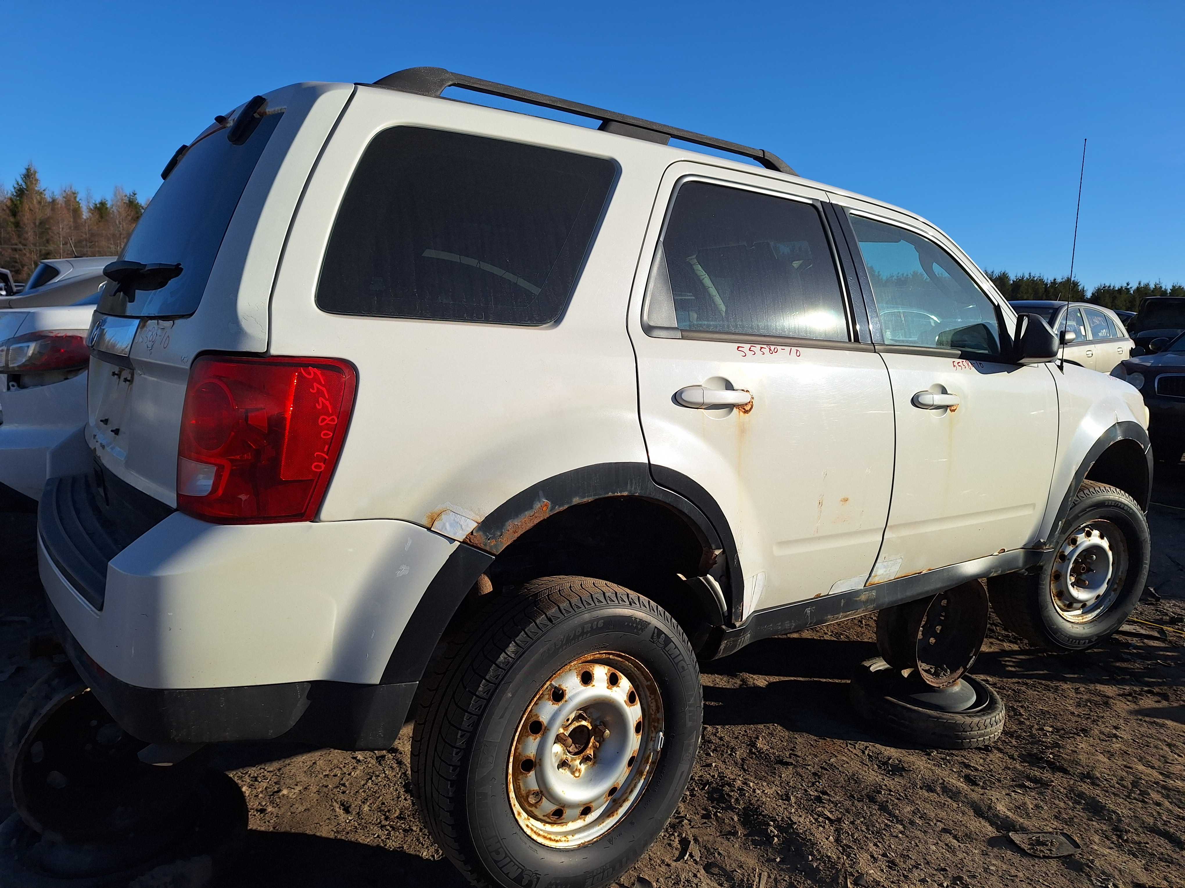 MAZDA TRIBUTE 2010