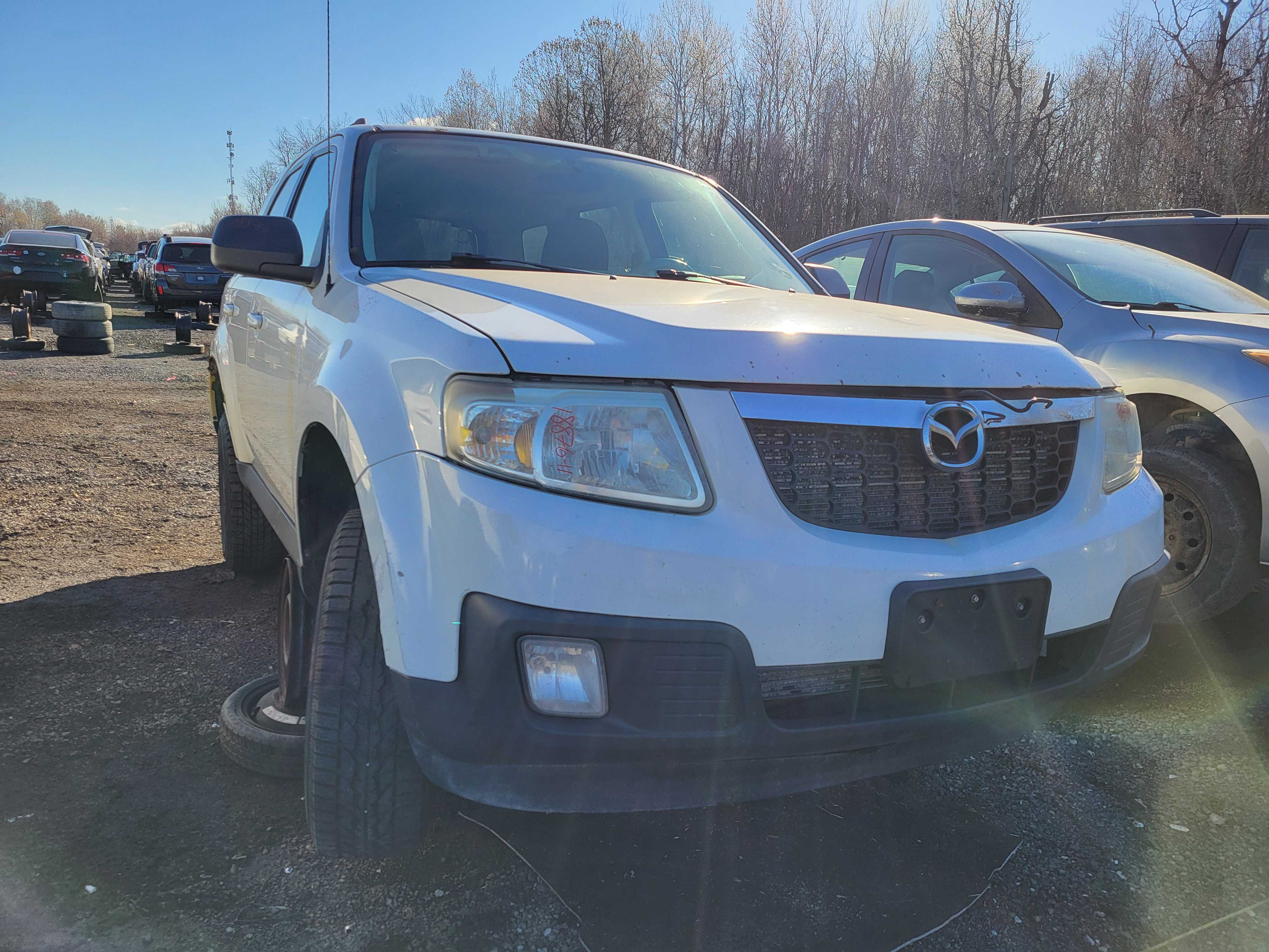 MAZDA TRIBUTE 2011