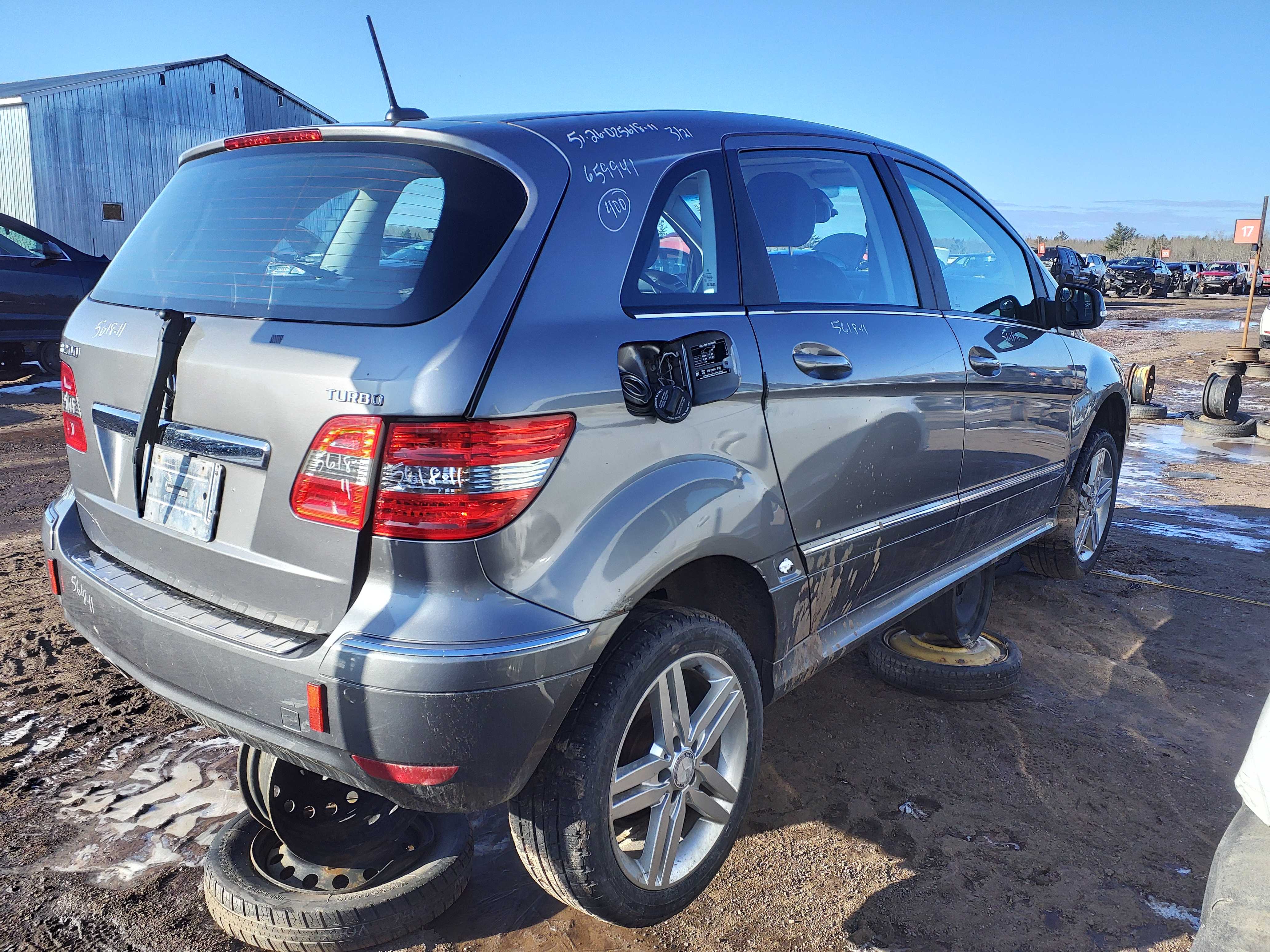 MERCEDES-BENZ B-CLASS 2011