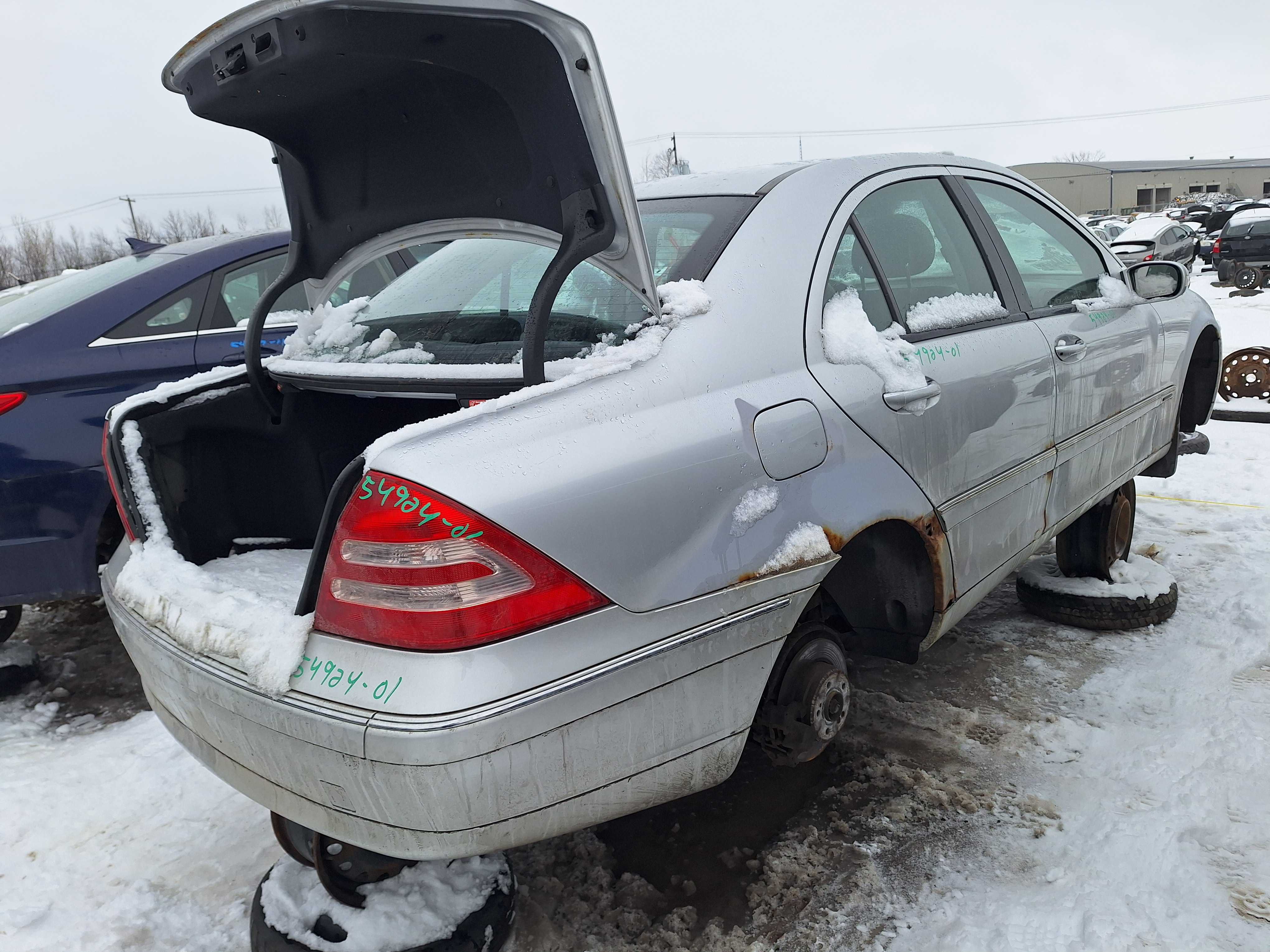 MERCEDES-BENZ C-CLASS 2001