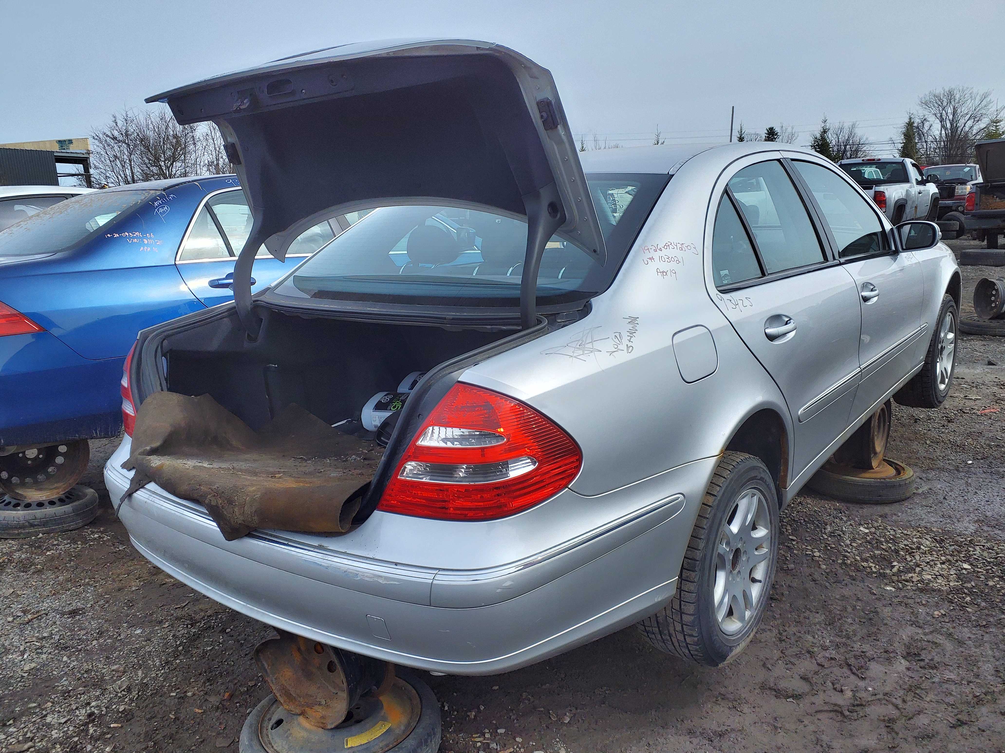 MERCEDES-BENZ E-CLASS 2003