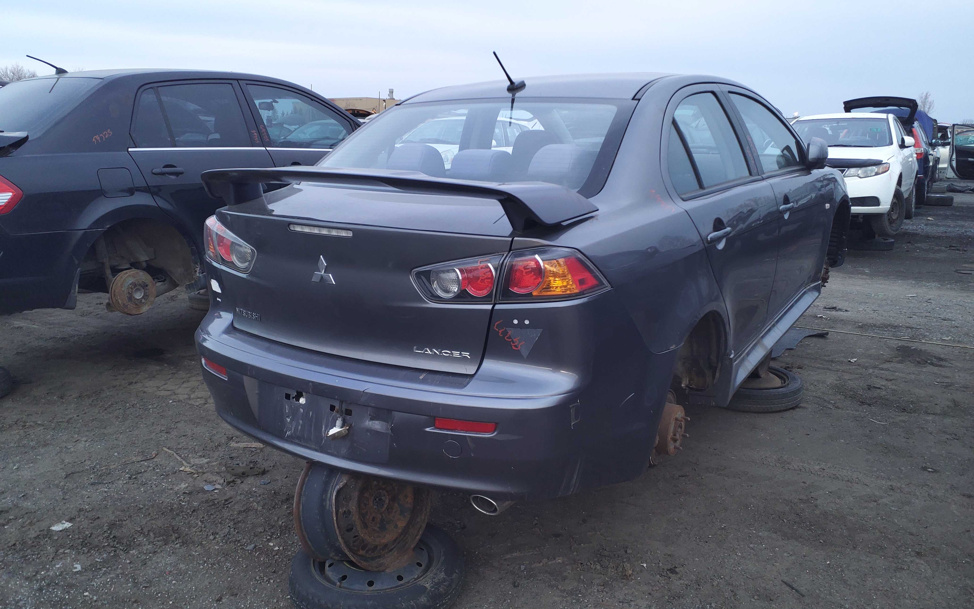 MITSUBISHI LANCER 2010