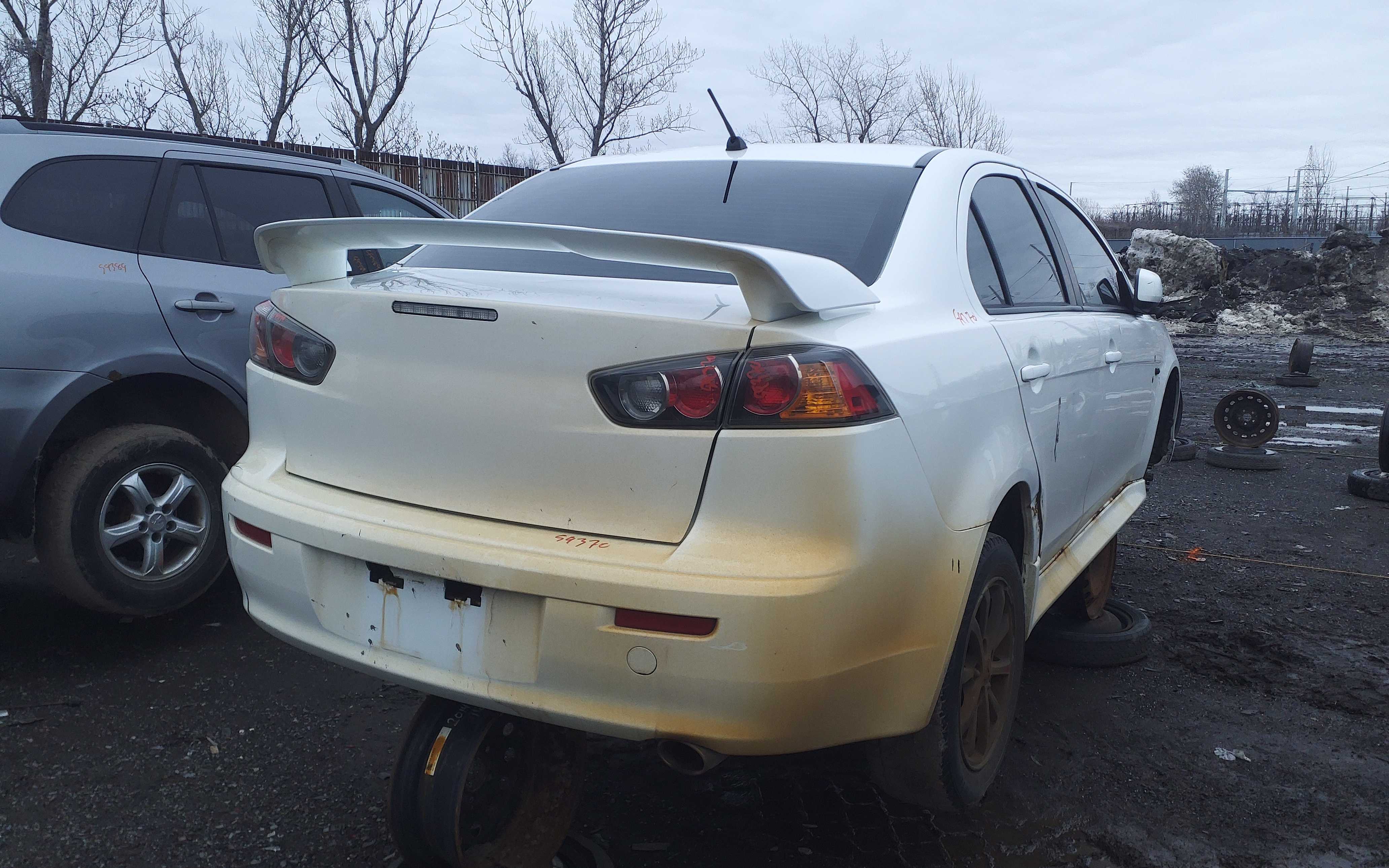 MITSUBISHI LANCER 2010