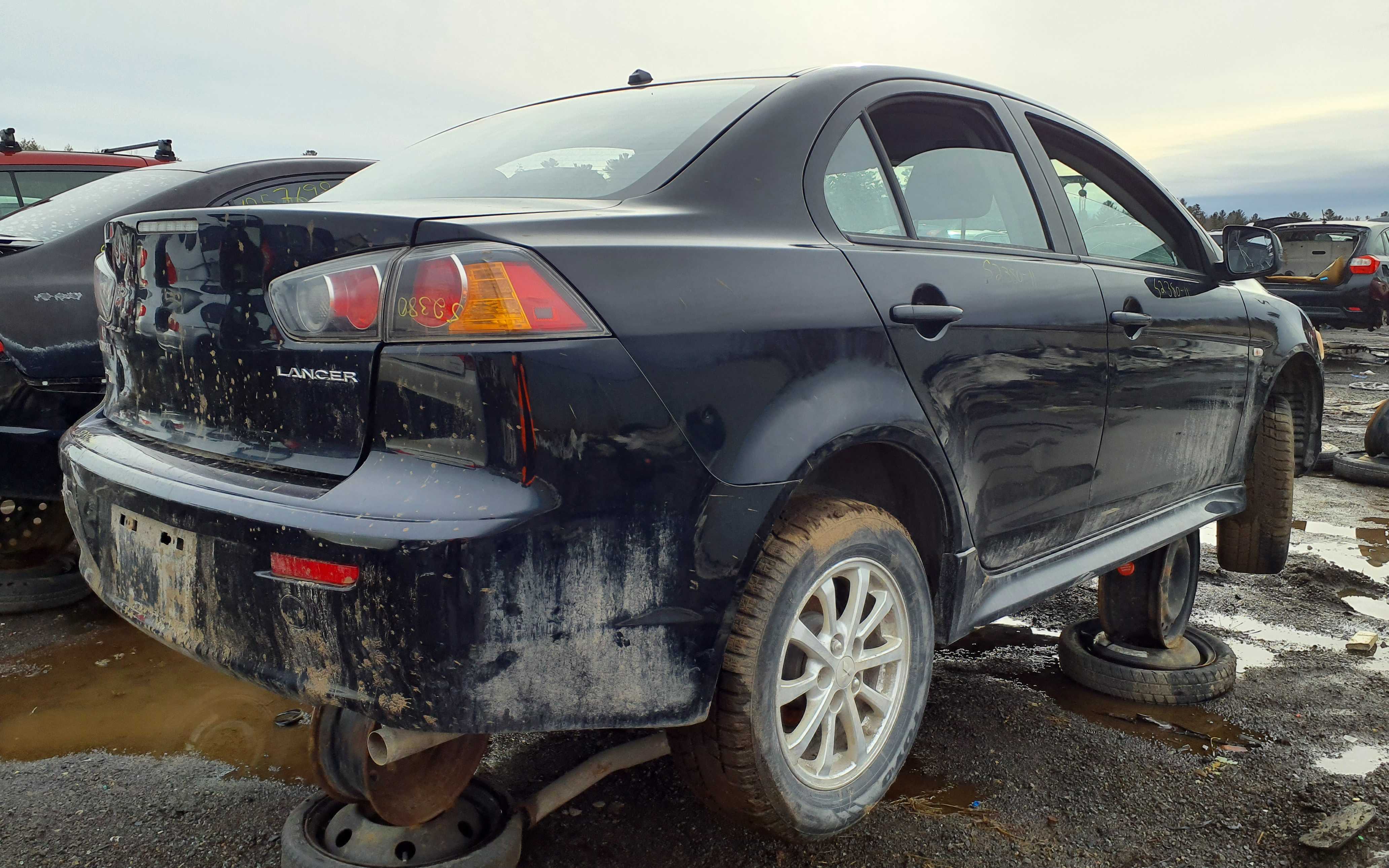 MITSUBISHI LANCER 2011