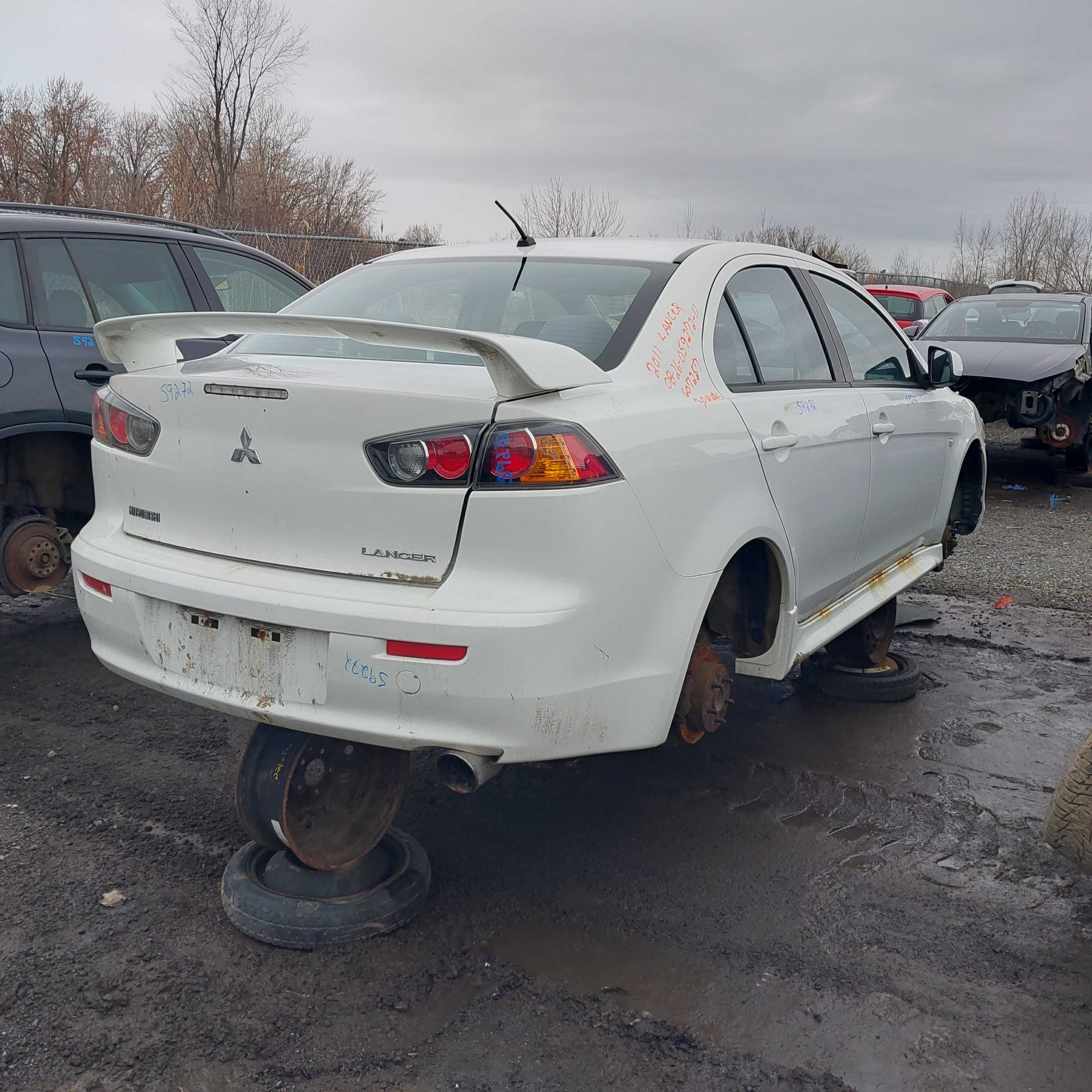 MITSUBISHI LANCER 2011