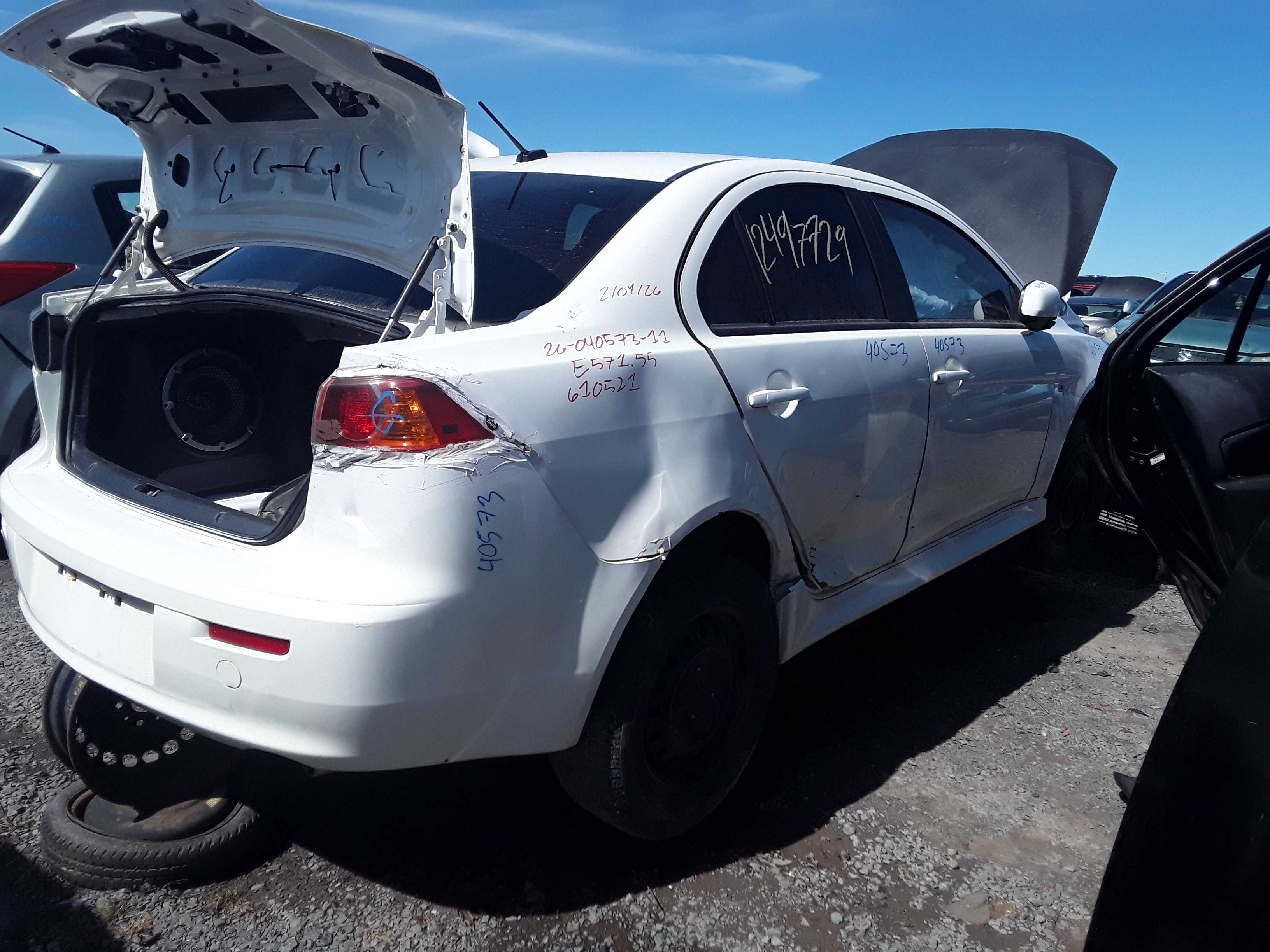 MITSUBISHI LANCER 2011