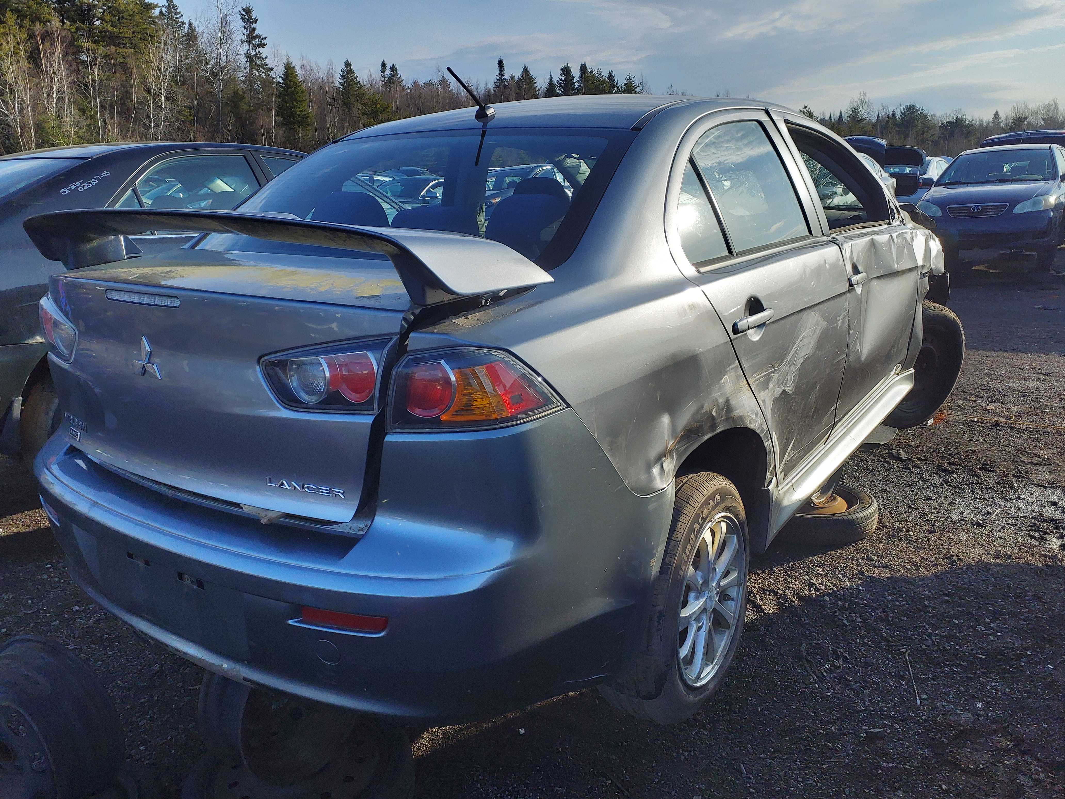 MITSUBISHI LANCER 2012