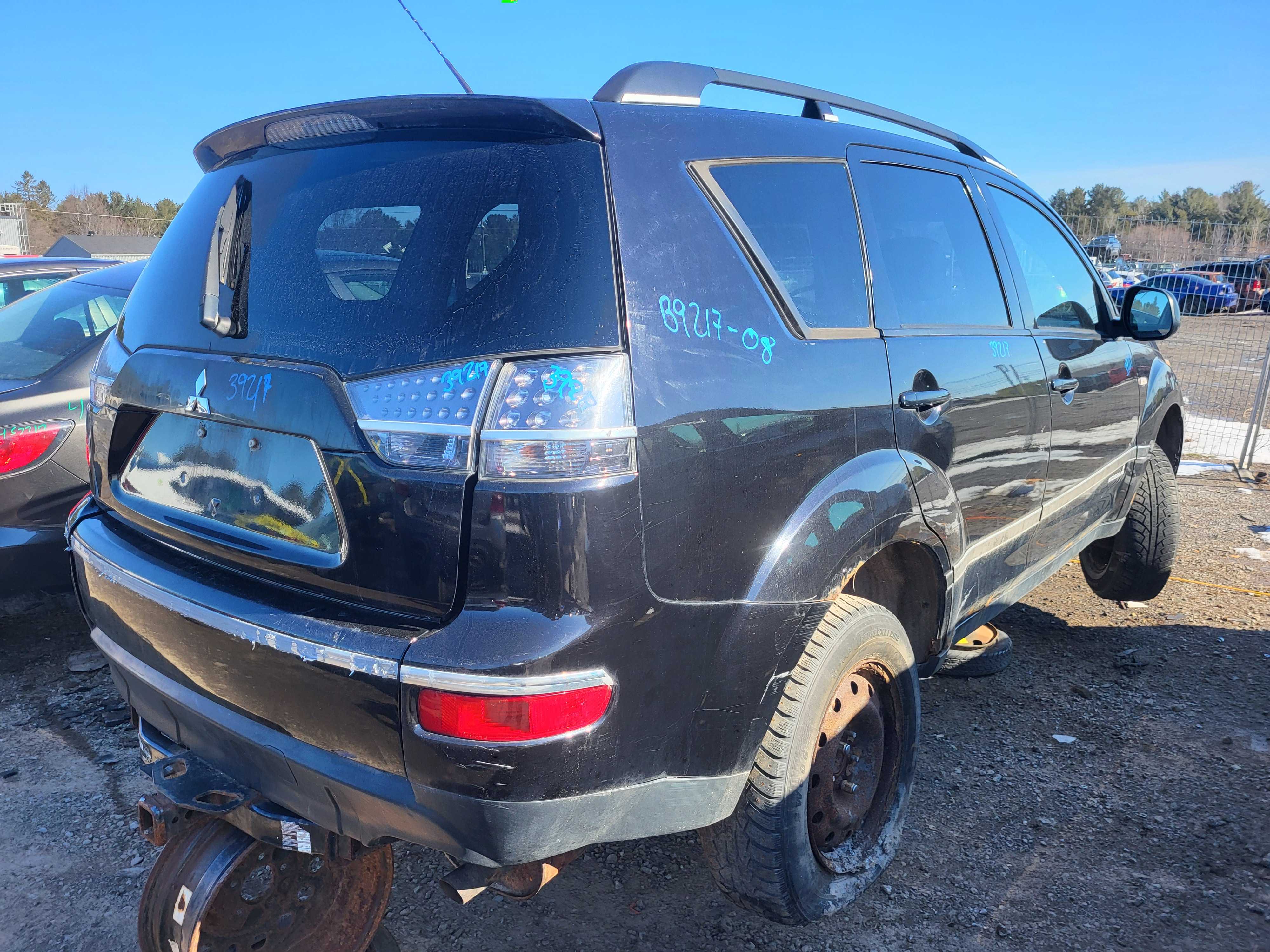 MITSUBISHI OUTLANDER 2008