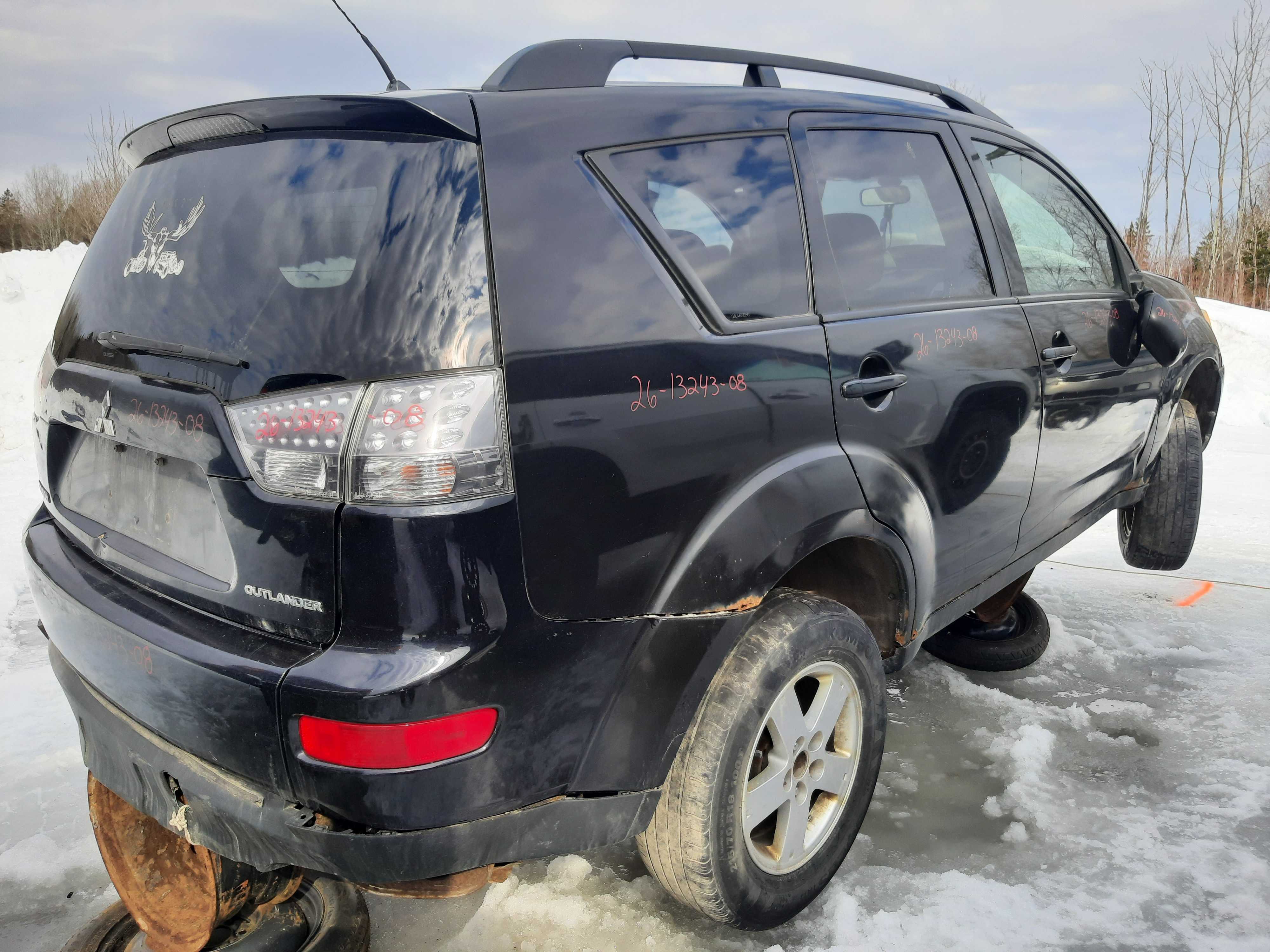 MITSUBISHI OUTLANDER 2008