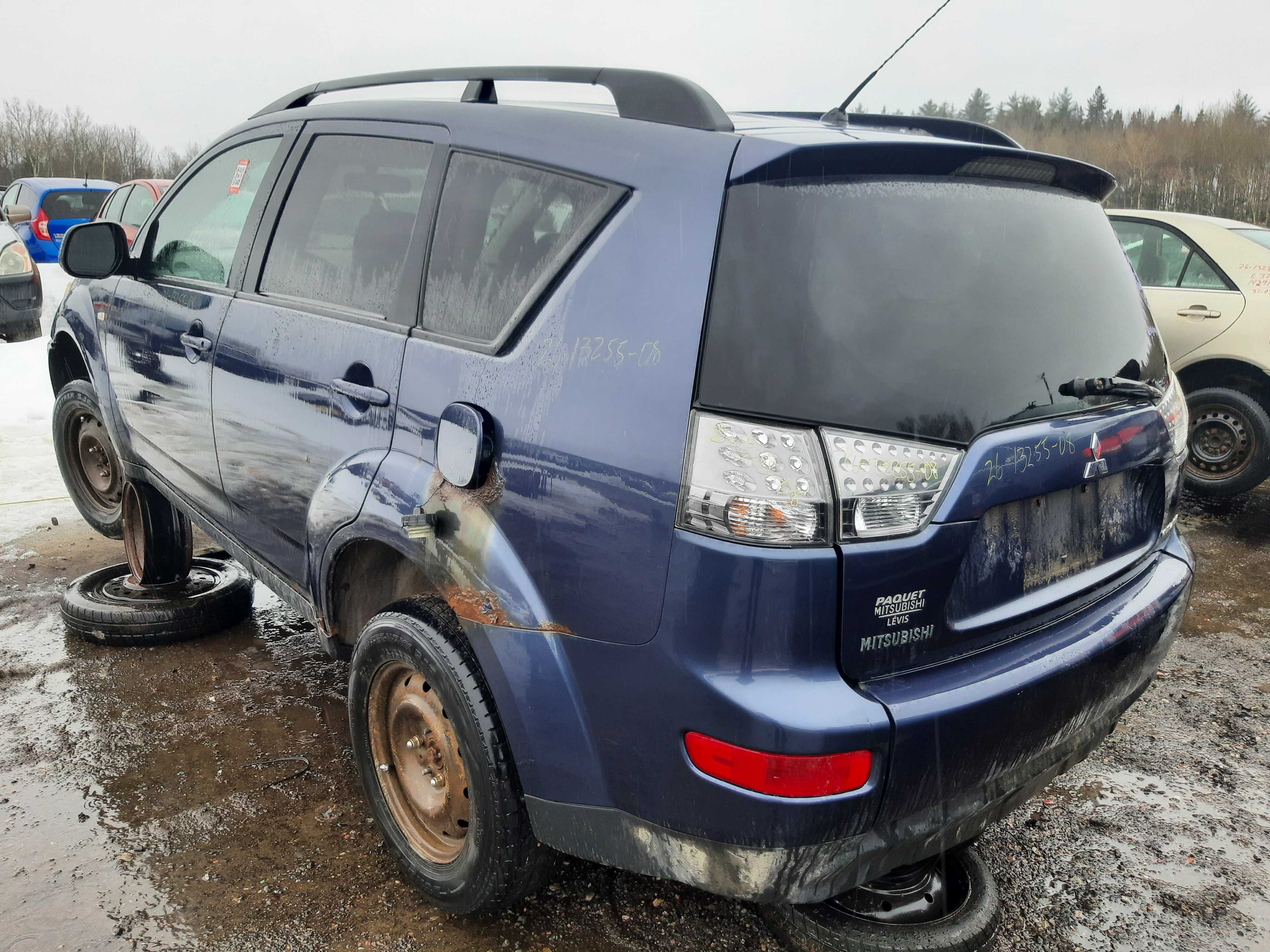 MITSUBISHI OUTLANDER 2008