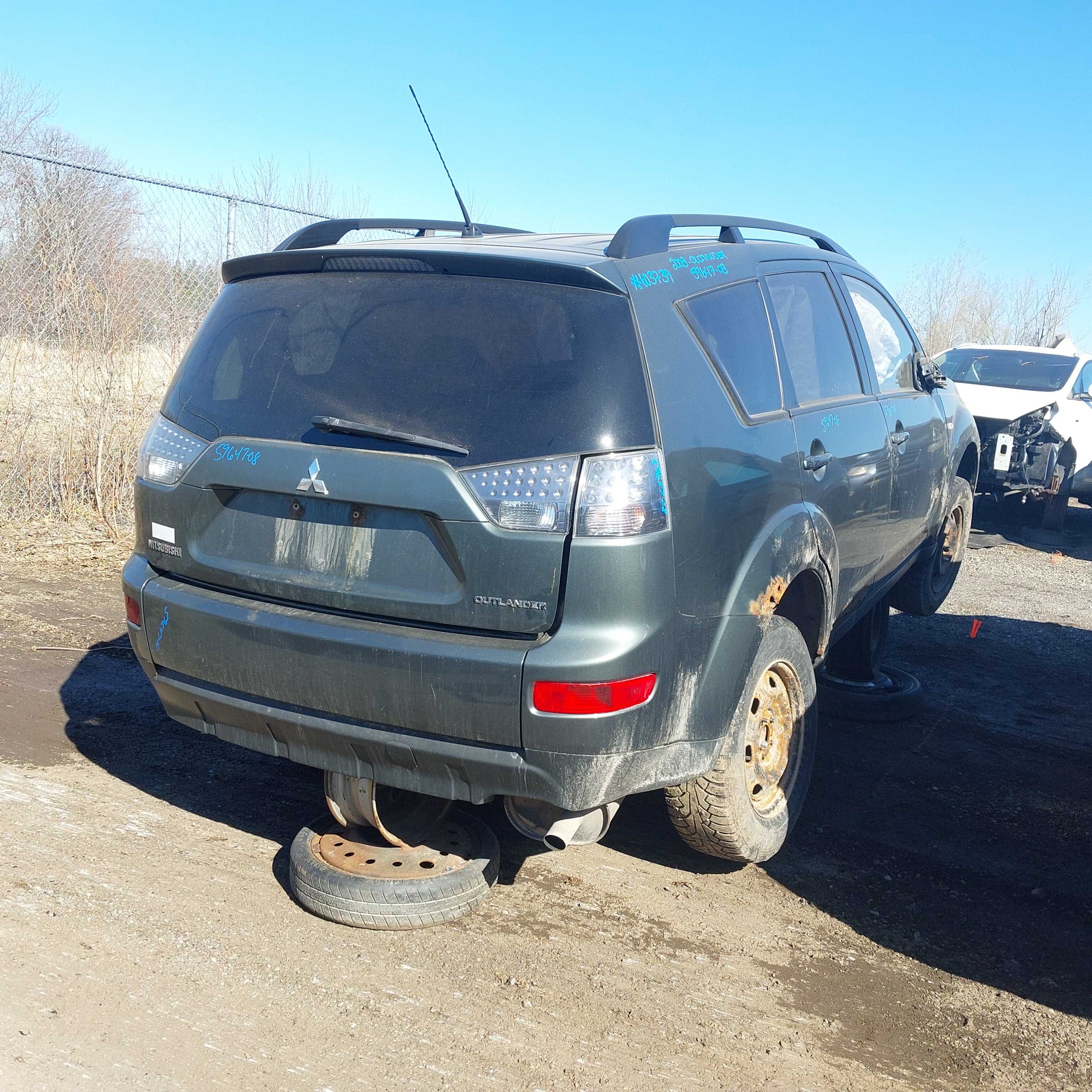 MITSUBISHI OUTLANDER 2008