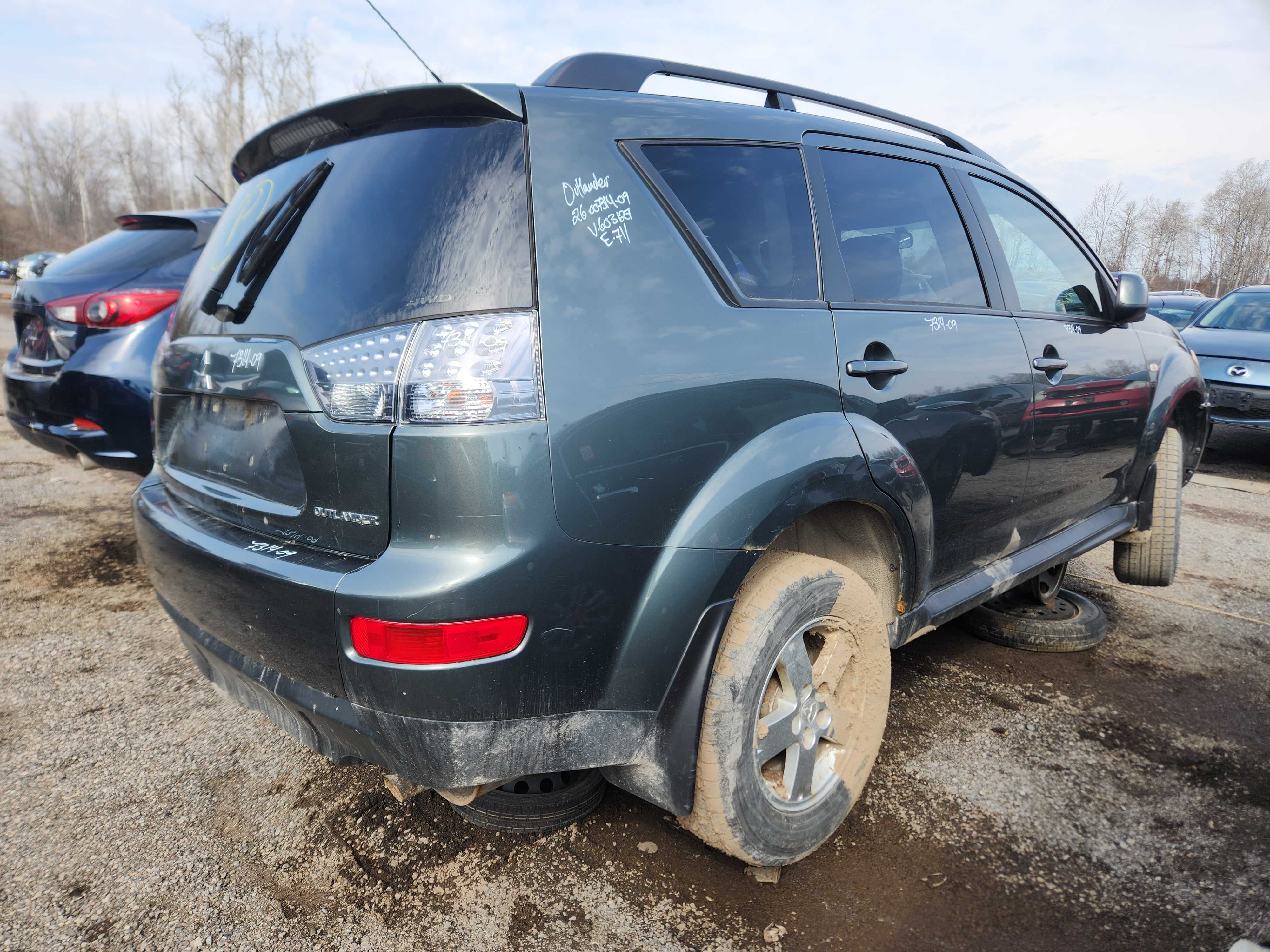 MITSUBISHI OUTLANDER 2009