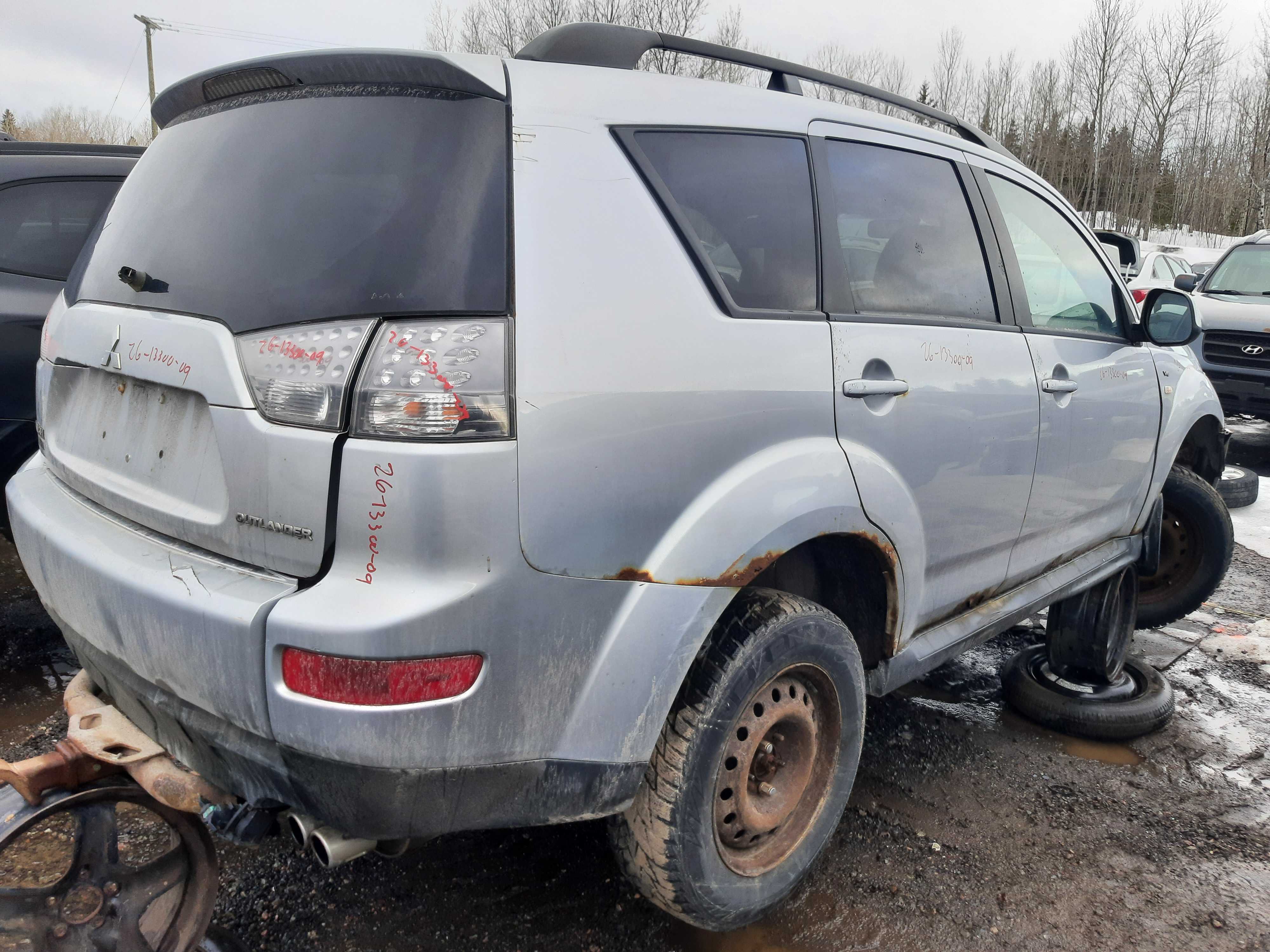 MITSUBISHI OUTLANDER 2009