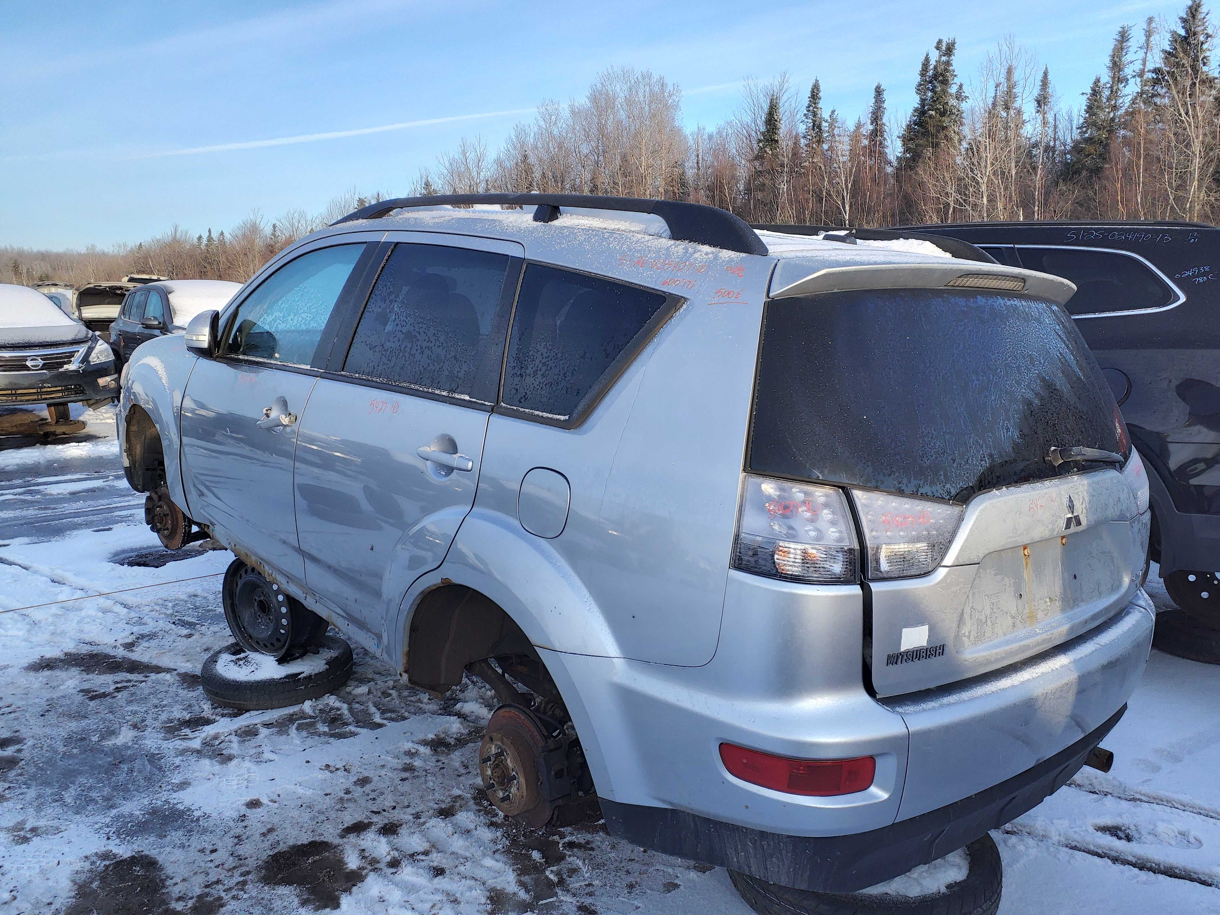 MITSUBISHI OUTLANDER 2010