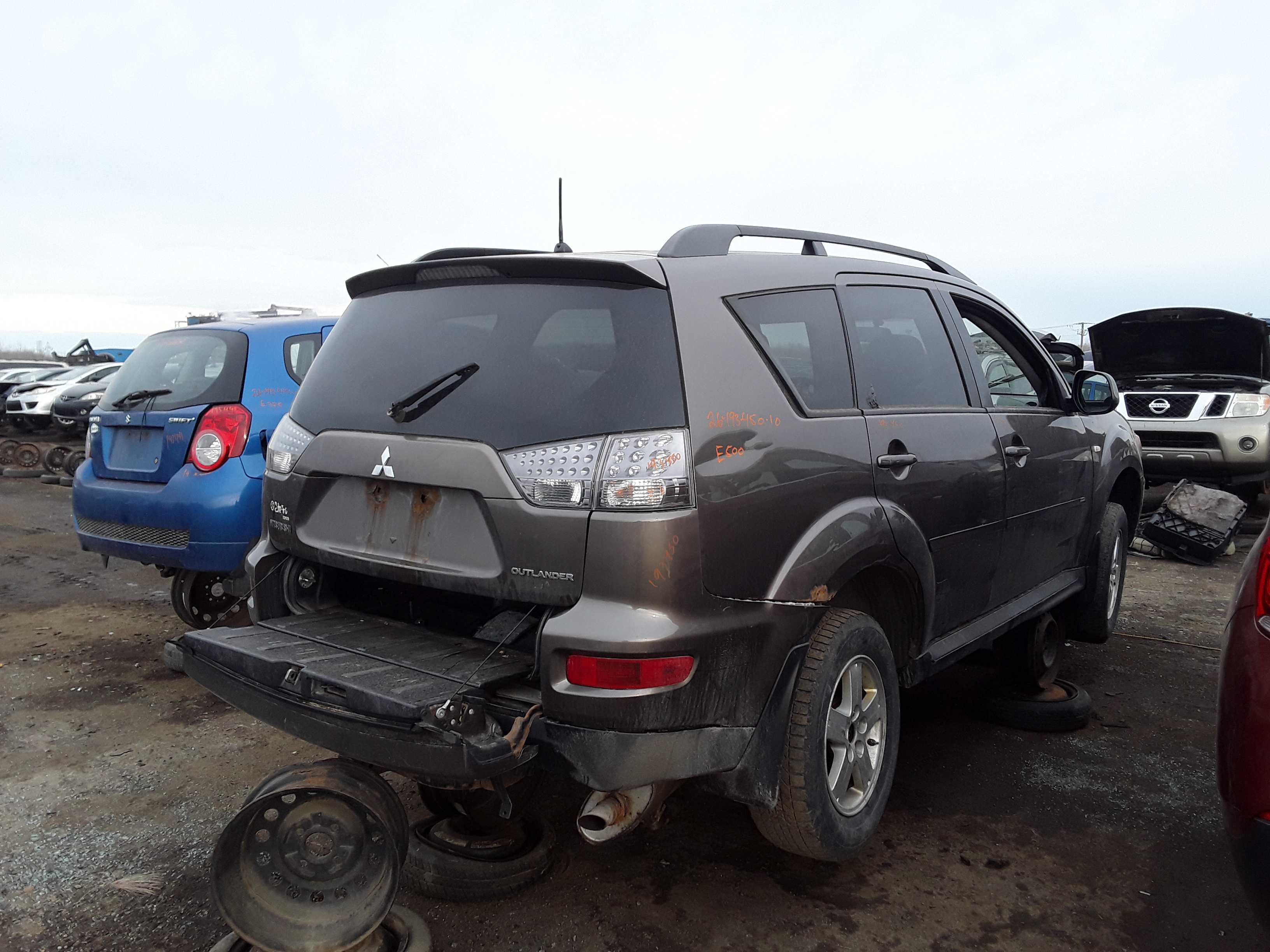 MITSUBISHI OUTLANDER 2010