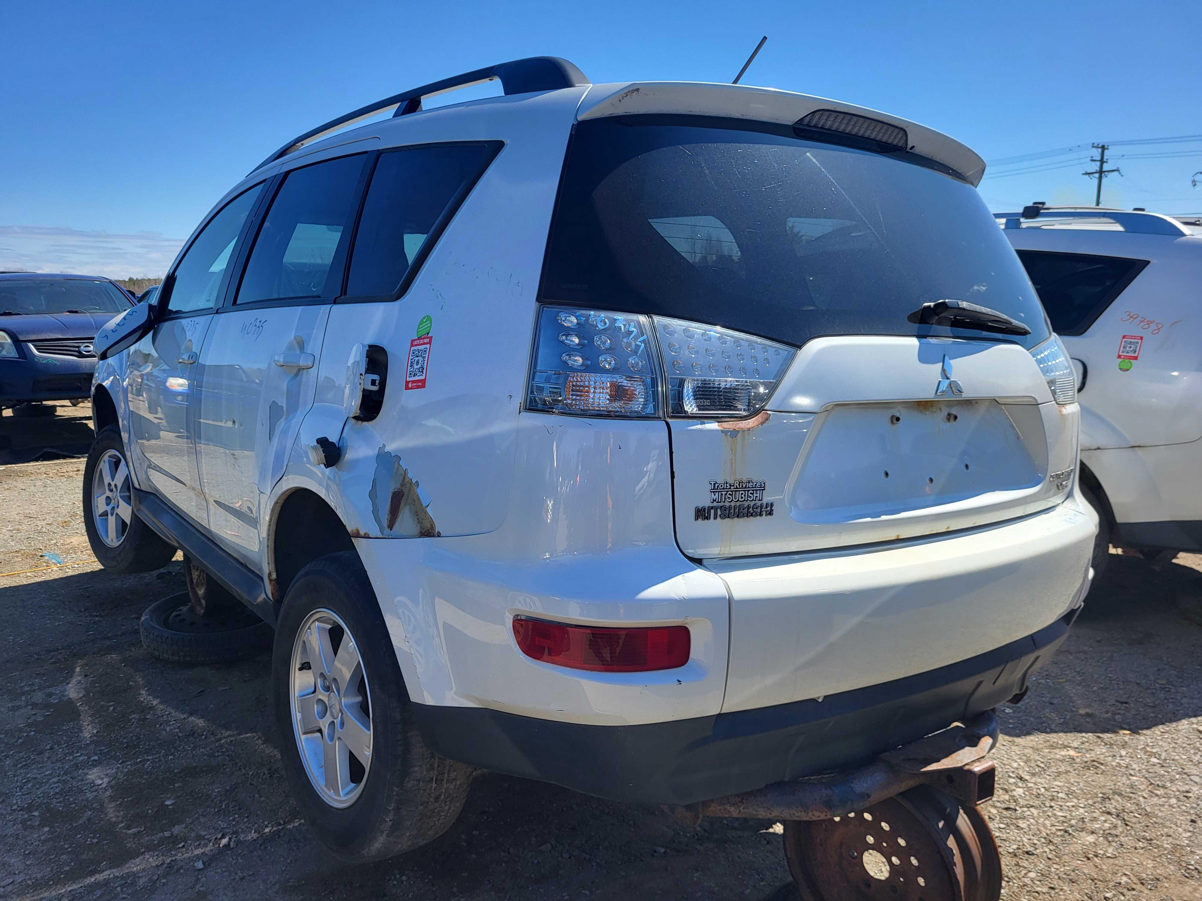 MITSUBISHI OUTLANDER 2010