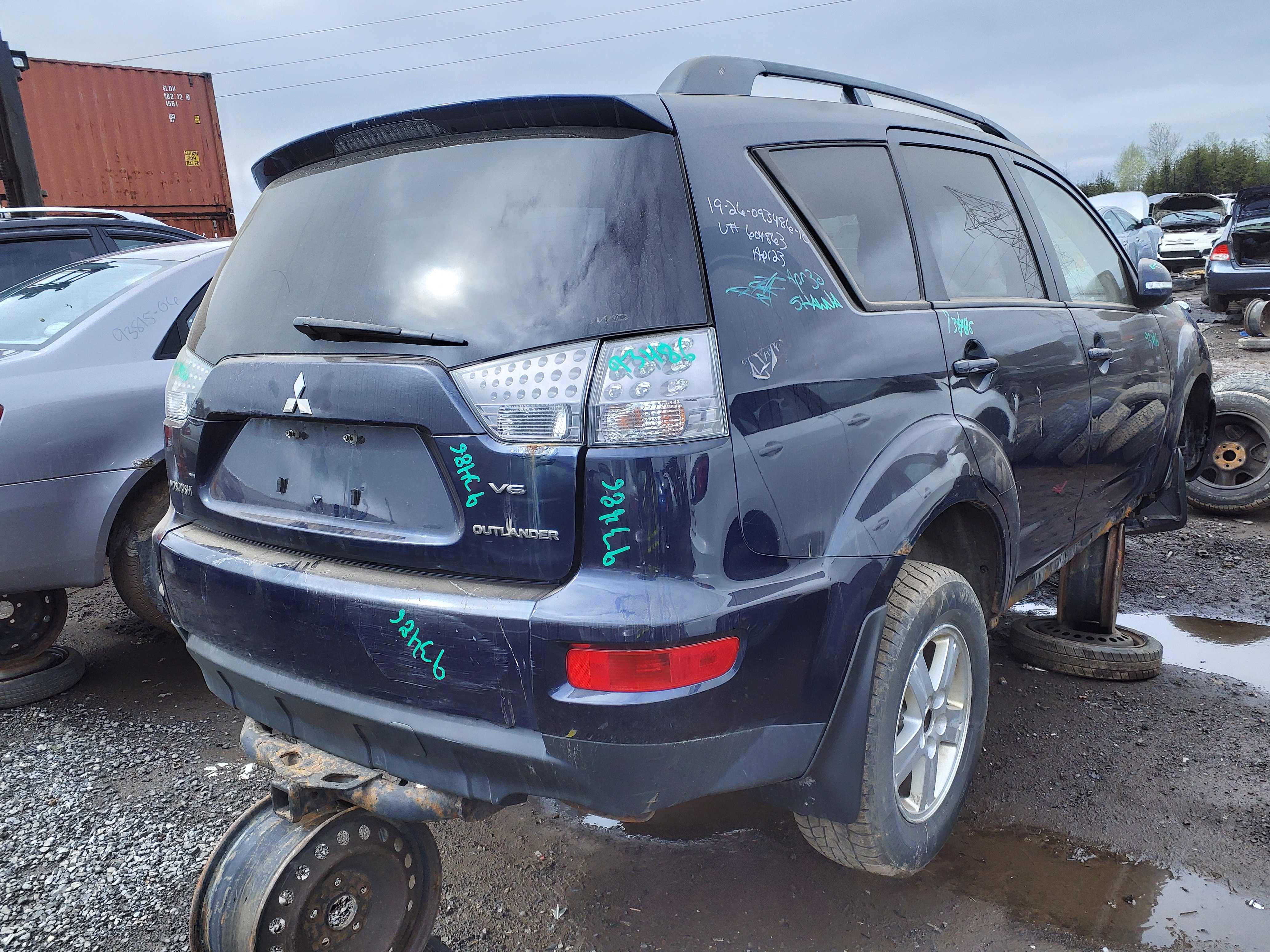 MITSUBISHI OUTLANDER 2010